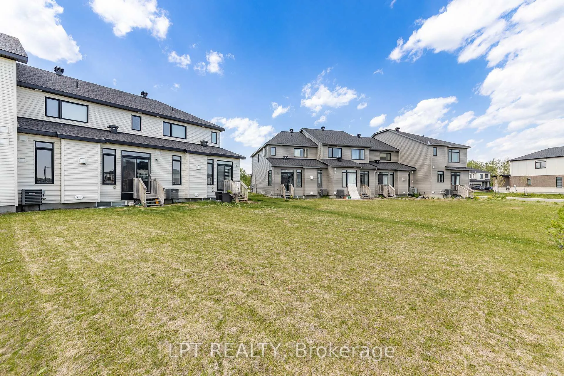 Photo 32 of 557 Tahoe Heights, Ottawa, Leitrim — HOMEH