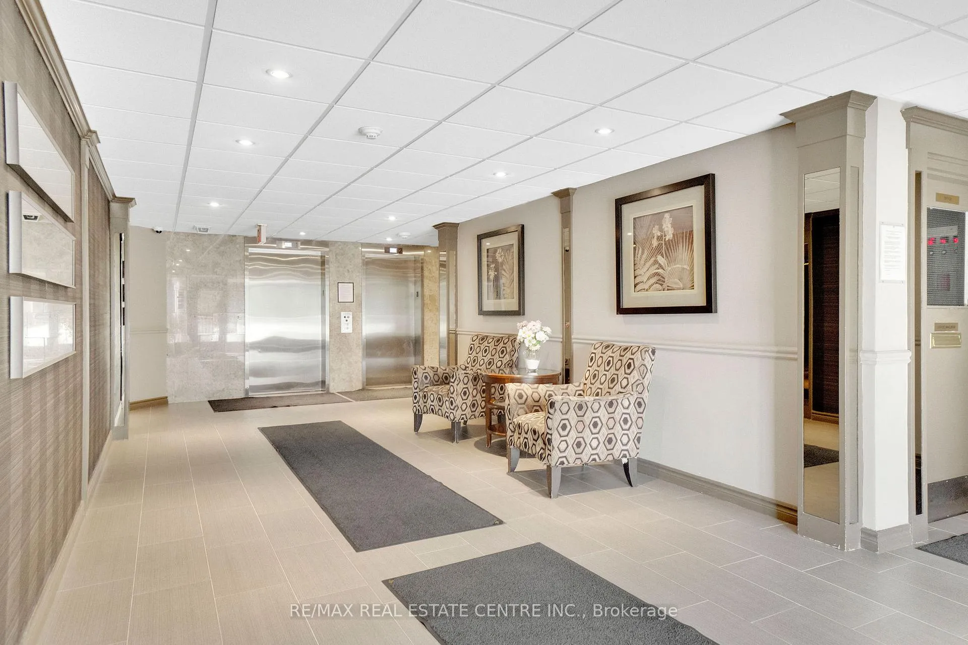 Photo 9 of Unit 103, 35 Green Valley Drive, Kitchener, Pioneer Park — HOMEH
