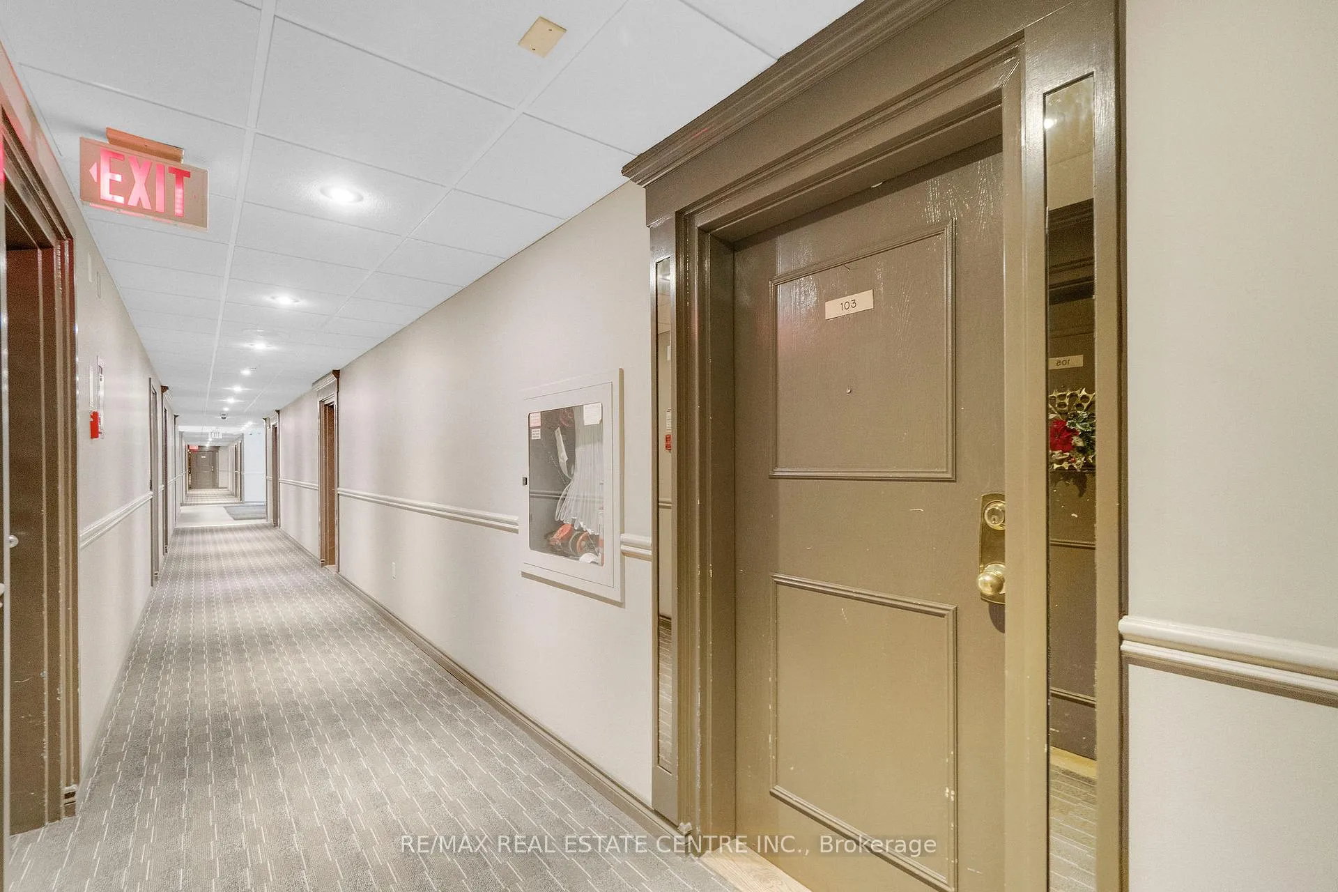 Photo 12 of Unit 103, 35 Green Valley Drive, Kitchener, Pioneer Park — HOMEH