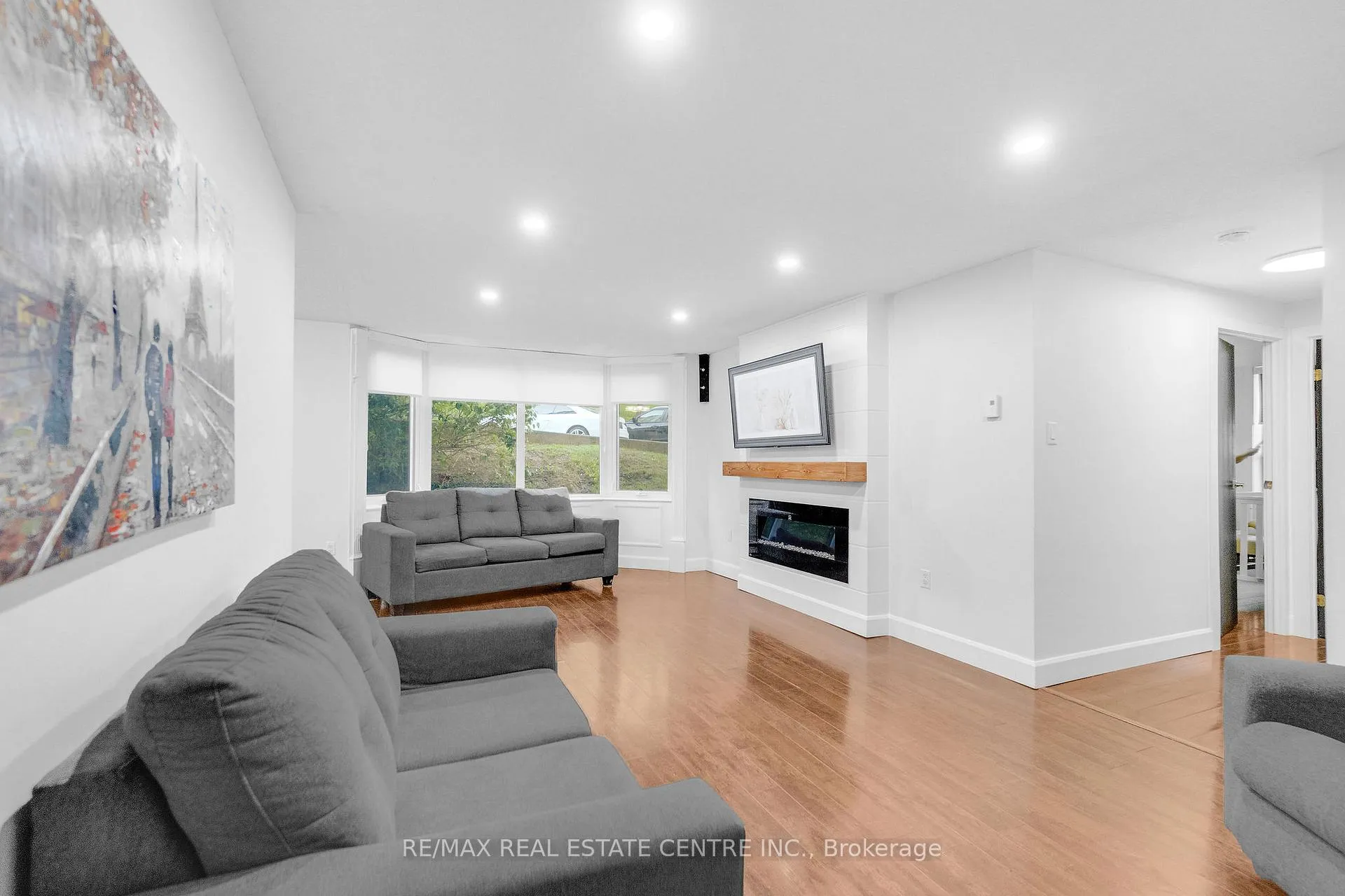 Photo 16 of Unit 103, 35 Green Valley Drive, Kitchener, Pioneer Park — HOMEH