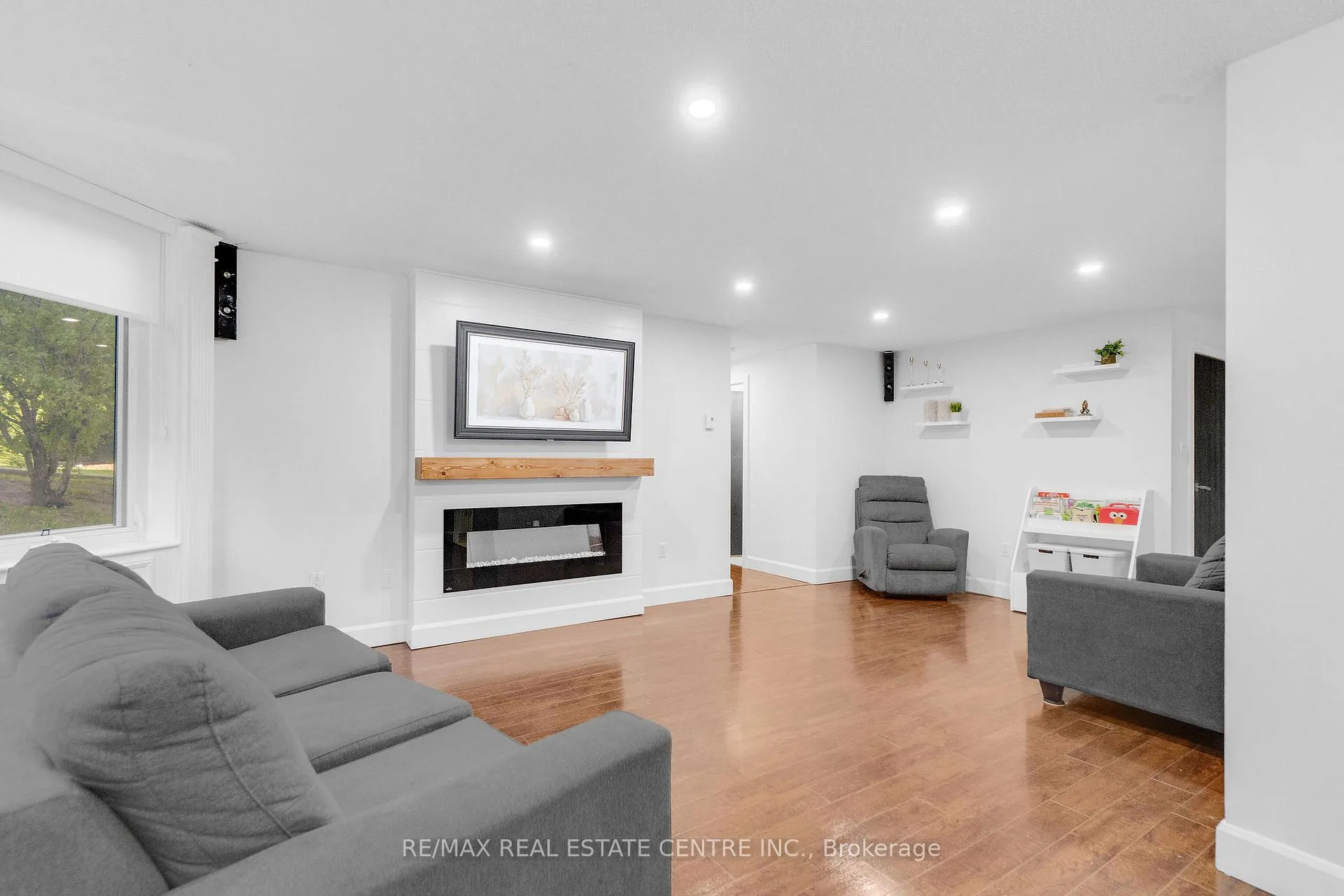Photo 18 of Unit 103, 35 Green Valley Drive, Kitchener, Pioneer Park — HOMEH