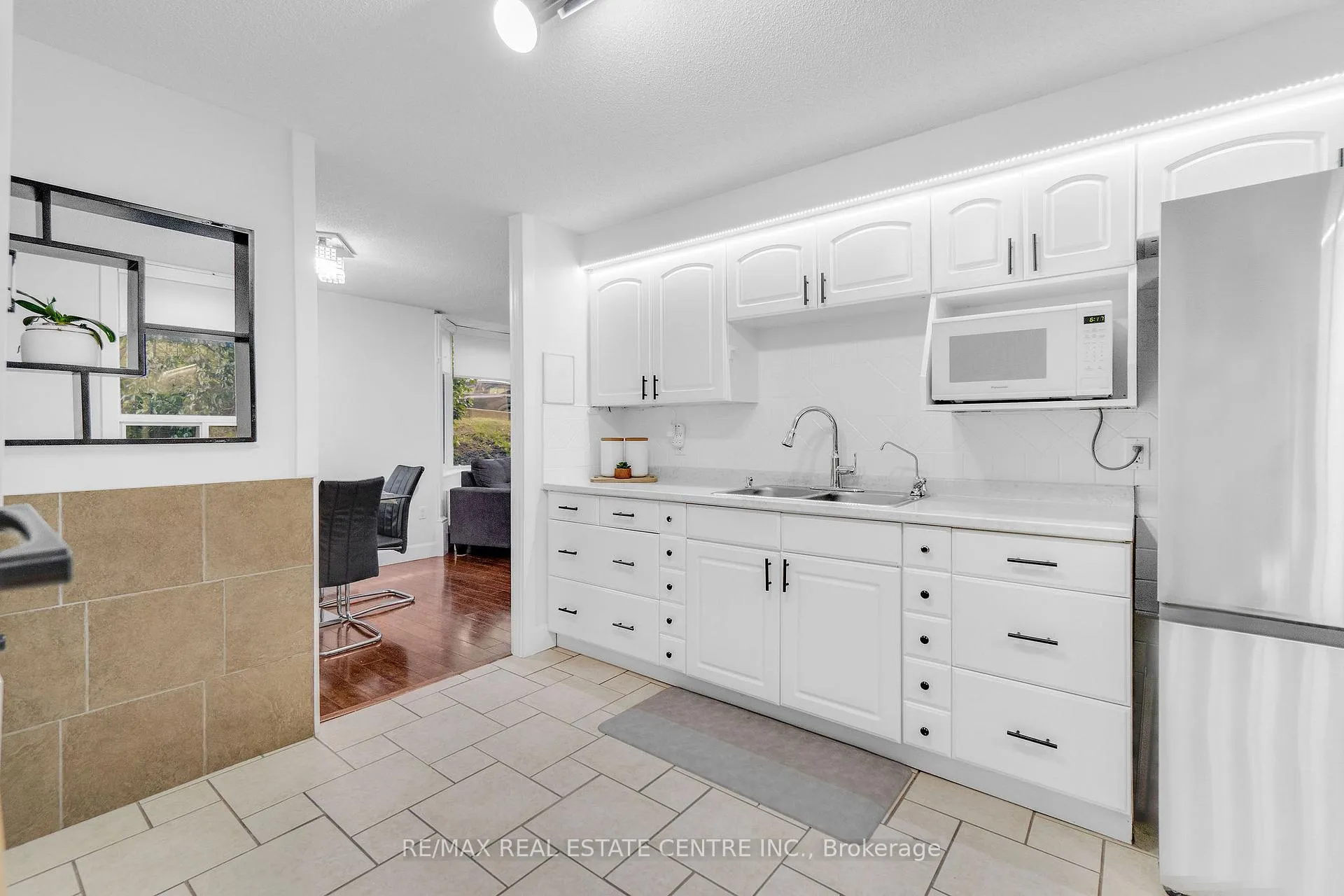 Photo 23 of Unit 103, 35 Green Valley Drive, Kitchener, Pioneer Park — HOMEH