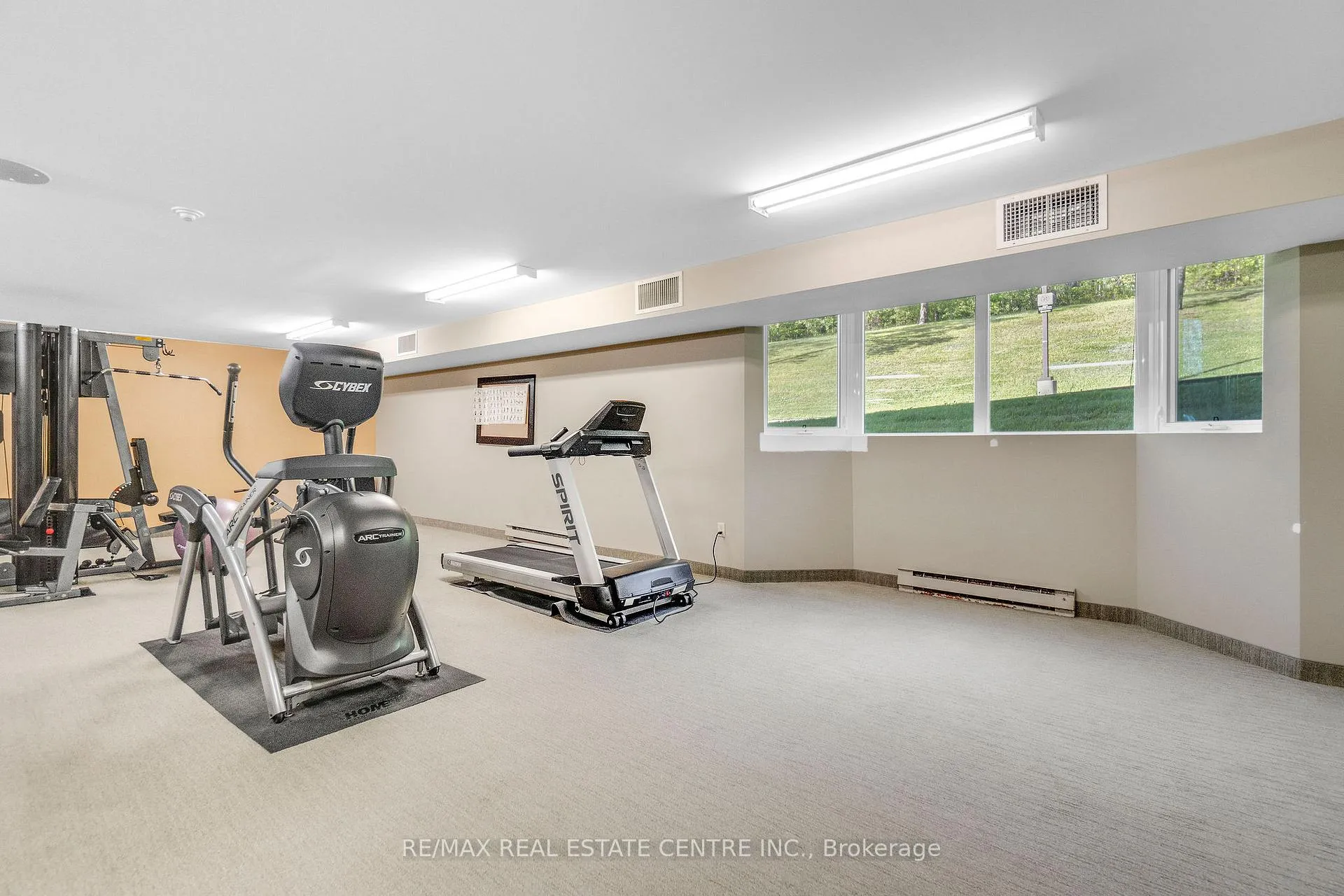 Photo 33 of Unit 103, 35 Green Valley Drive, Kitchener, Pioneer Park — HOMEH
