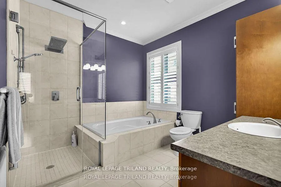 Photo 27 of 7119 Clayton Walk, London, South V — HOMEH