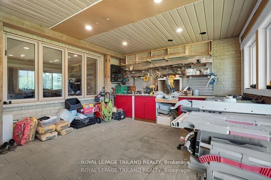 Photo 40 of 7119 Clayton Walk, London, South V — HOMEH