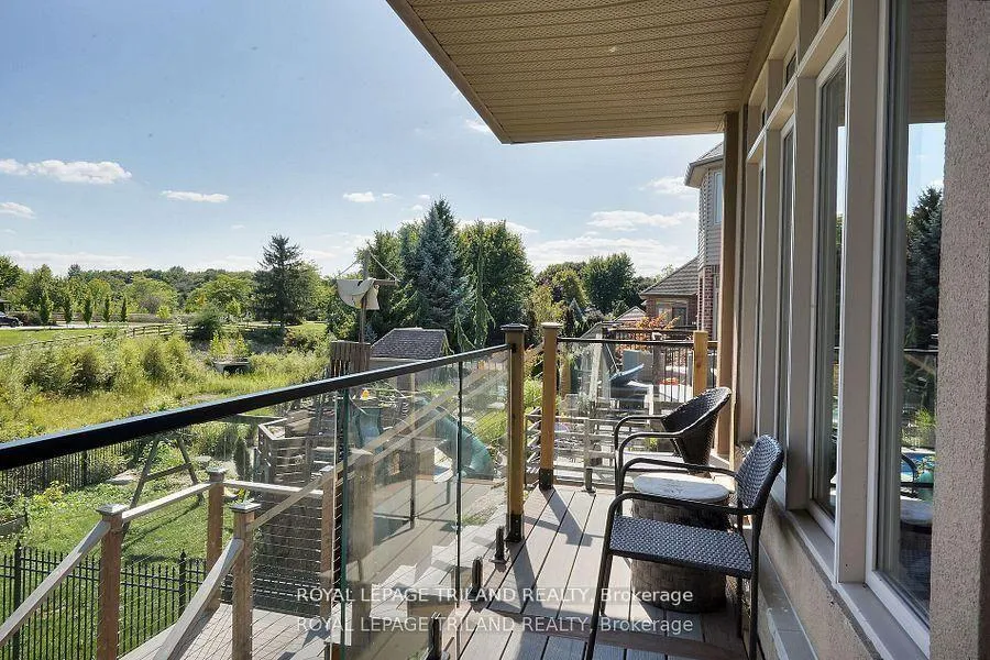 Photo 42 of 7119 Clayton Walk, London, South V — HOMEH