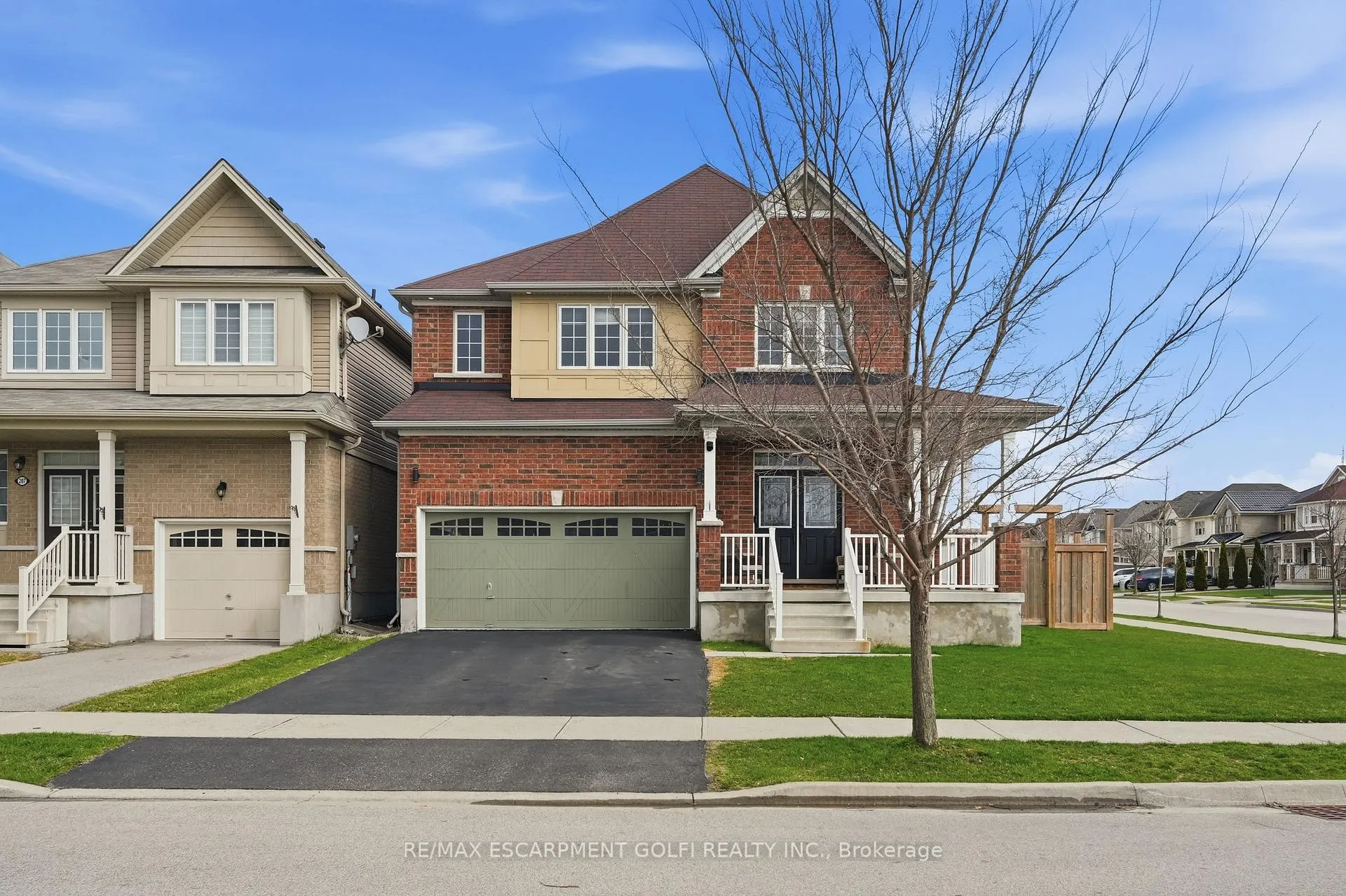 Photo 2 of 211 Odonnel Drive, Hamilton, Binbrook — HOMEH