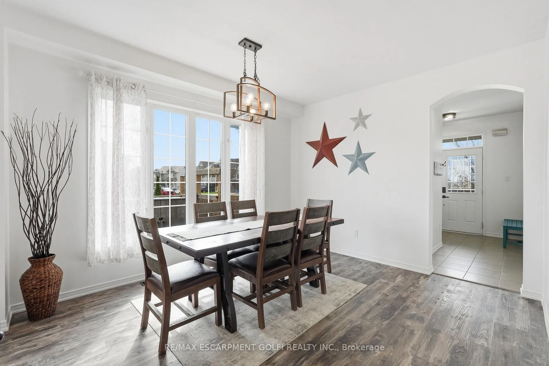Photo 6 of 211 Odonnel Drive, Hamilton, Binbrook — HOMEH