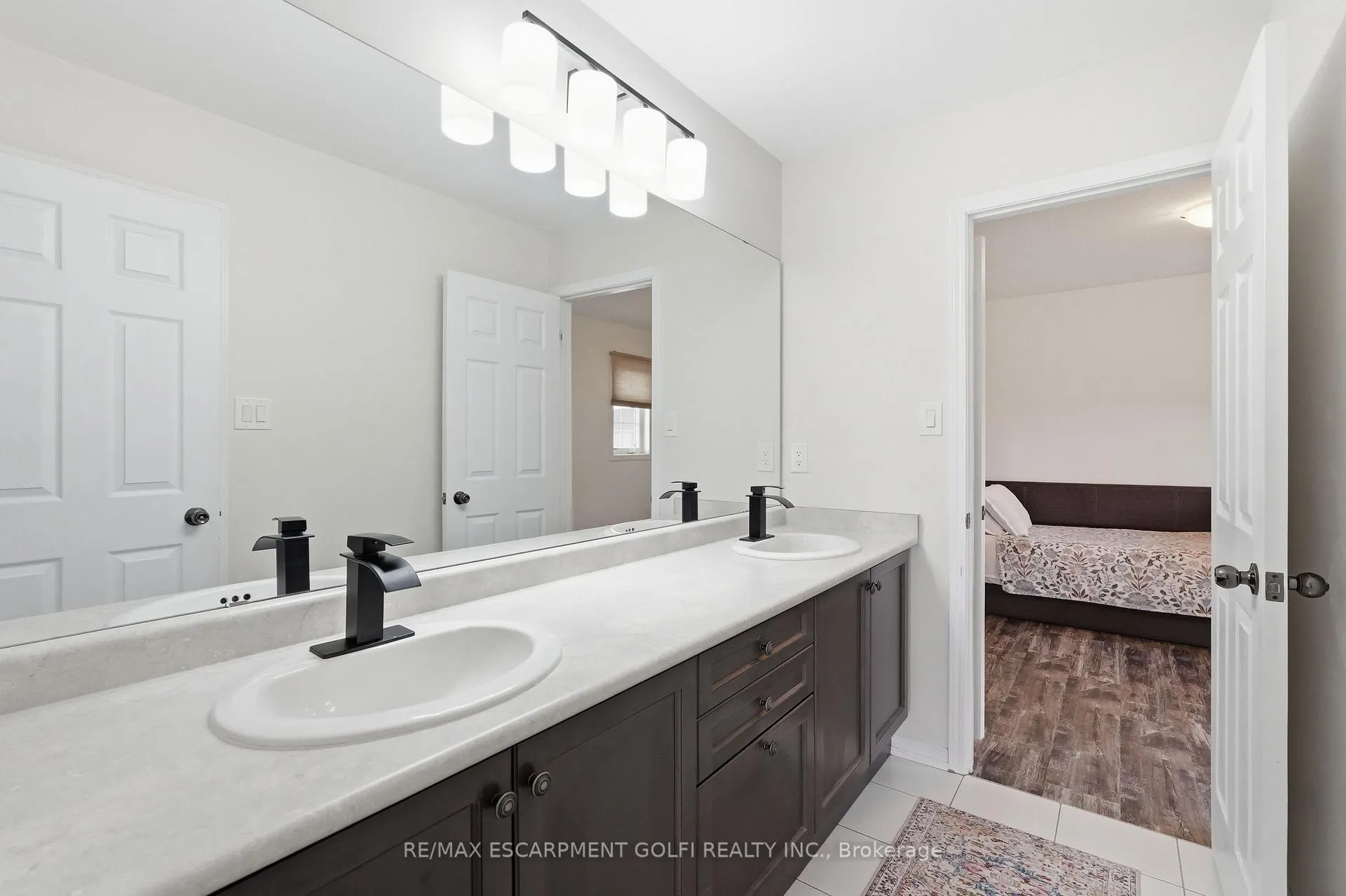 Photo 21 of 211 Odonnel Drive, Hamilton, Binbrook — HOMEH