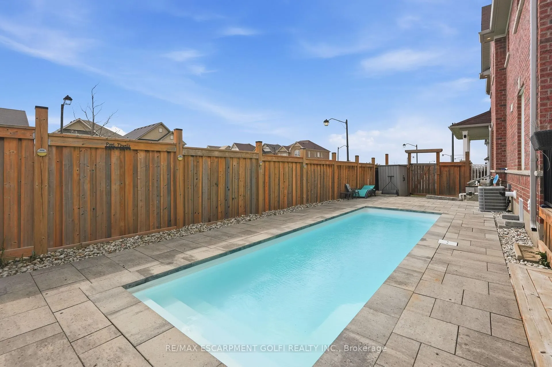 Photo 30 of 211 Odonnel Drive, Hamilton, Binbrook — HOMEH