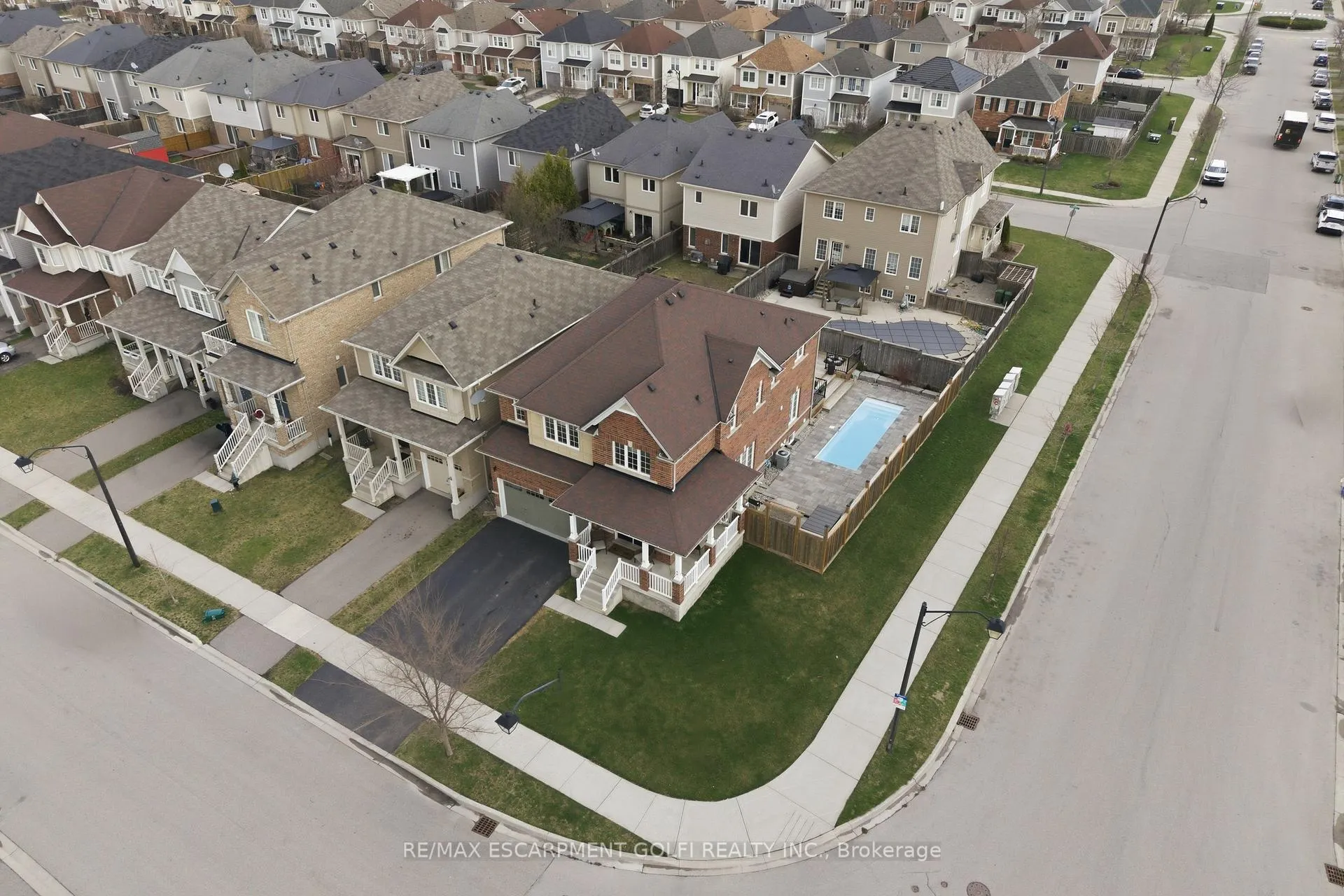 Photo 31 of 211 Odonnel Drive, Hamilton, Binbrook — HOMEH