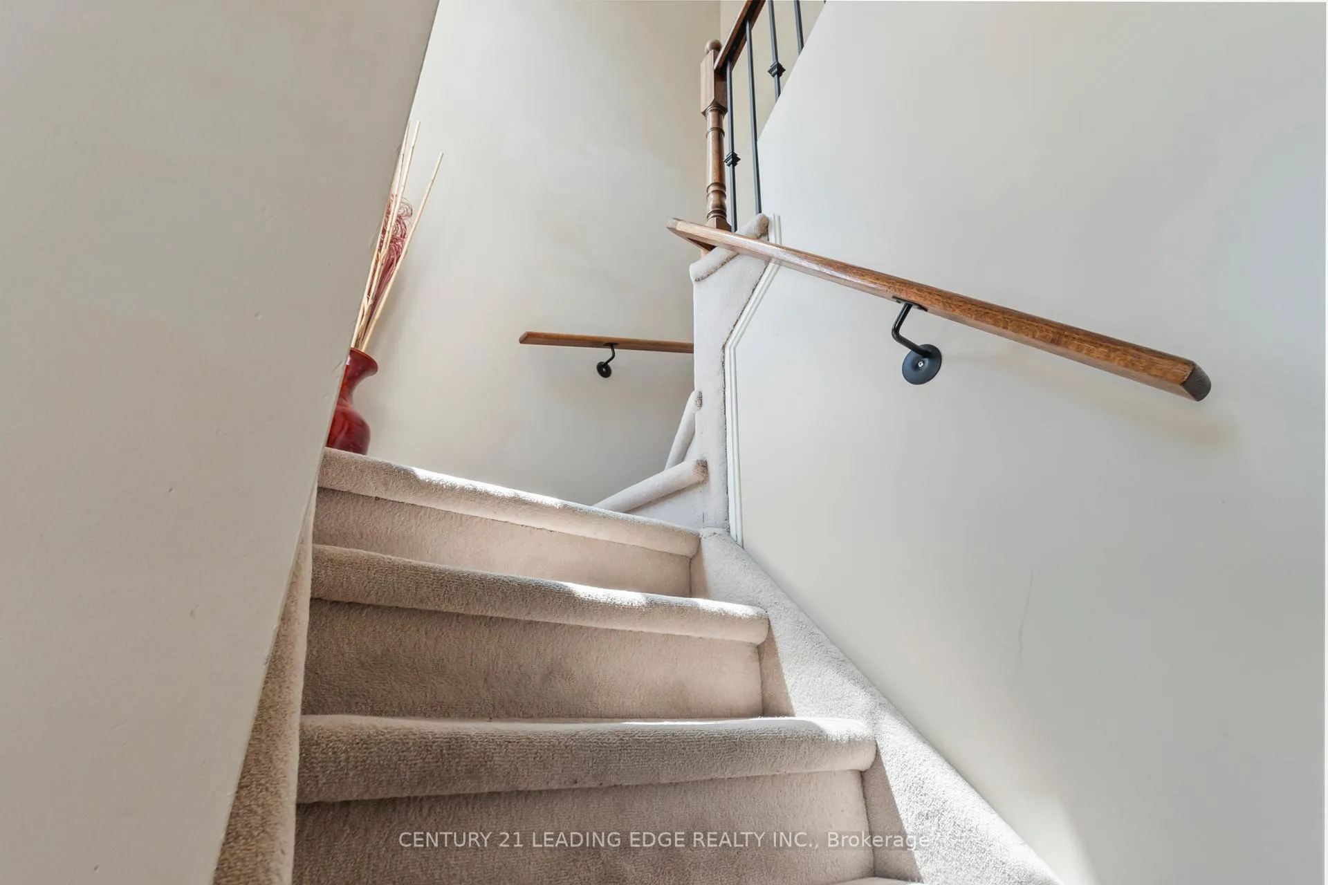 Photo 18 of 1103 Glenbourne Drive, Oshawa, Pinecrest — HOMEH