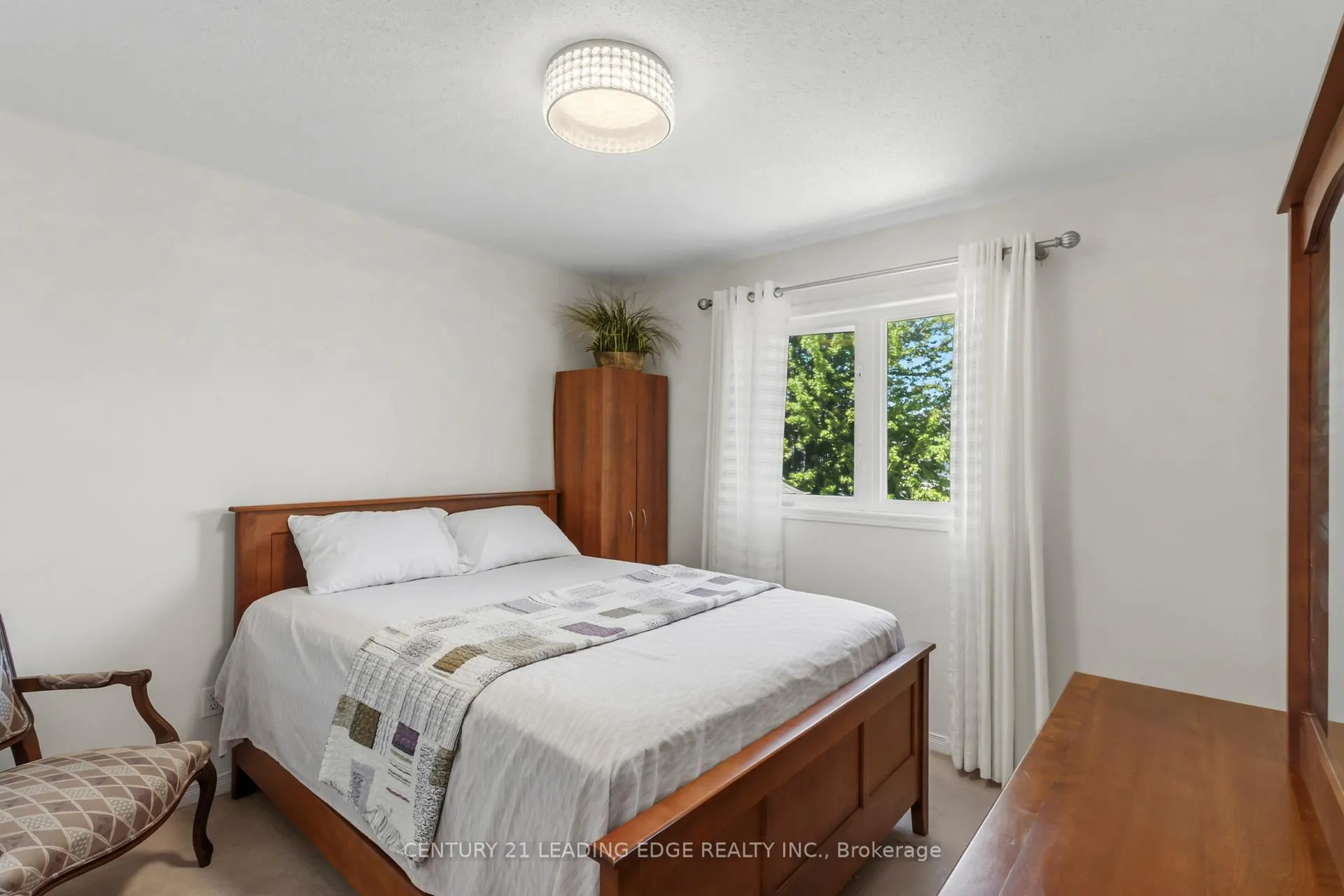 Photo 22 of 1103 Glenbourne Drive, Oshawa, Pinecrest — HOMEH