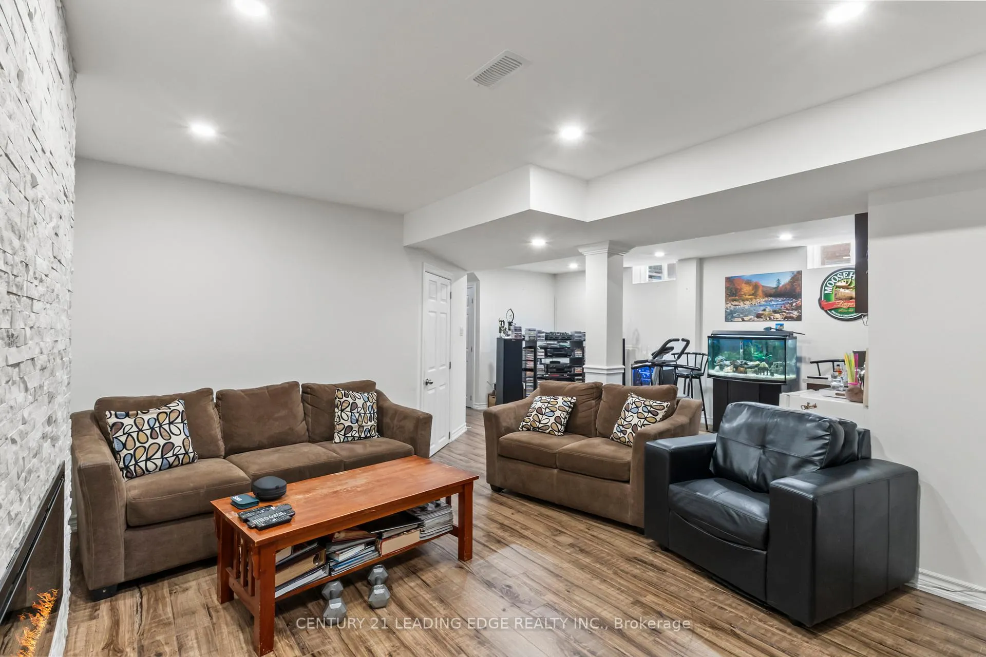 Photo 31 of 1103 Glenbourne Drive, Oshawa, Pinecrest — HOMEH