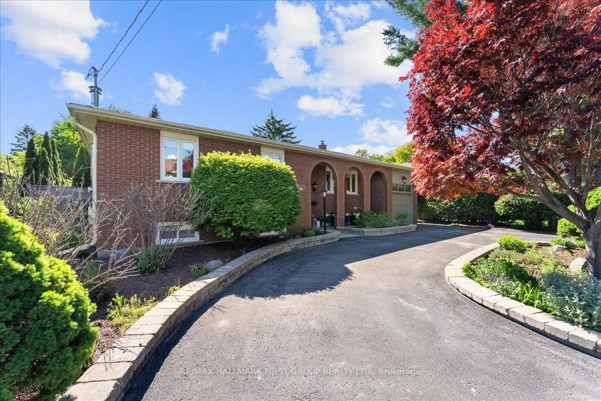 Photo 4 of 1978 Fairport Road, Pickering, Dunbarton — HOMEH