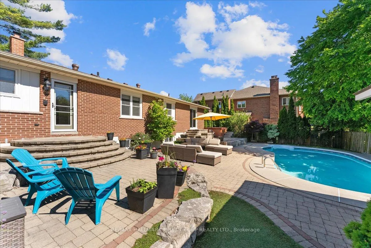 Photo 36 of 1978 Fairport Road, Pickering, Dunbarton — HOMEH