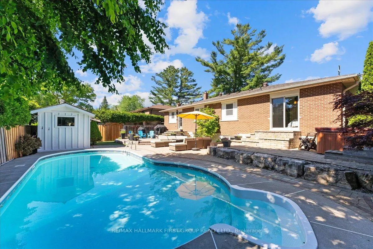 Photo 43 of 1978 Fairport Road, Pickering, Dunbarton — HOMEH