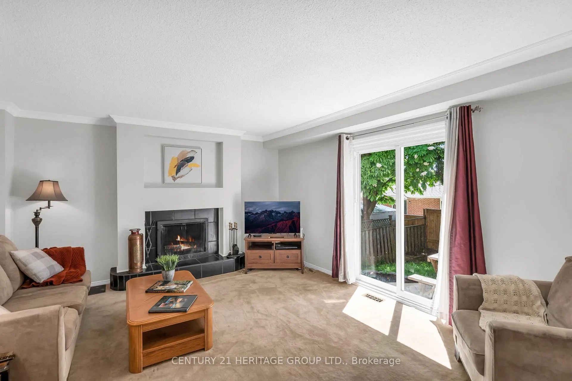 Photo 19 of 228 Billings Crescent, Newmarket, Bristol-London — HOMEH