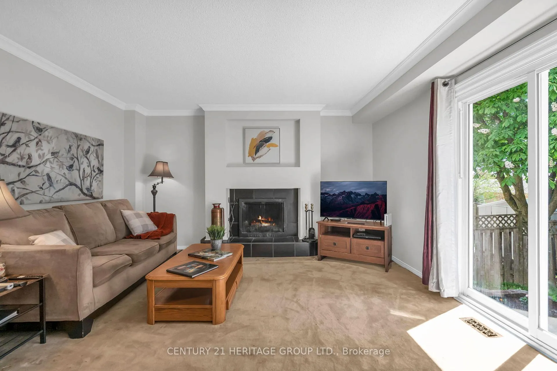 Photo 21 of 228 Billings Crescent, Newmarket, Bristol-London — HOMEH