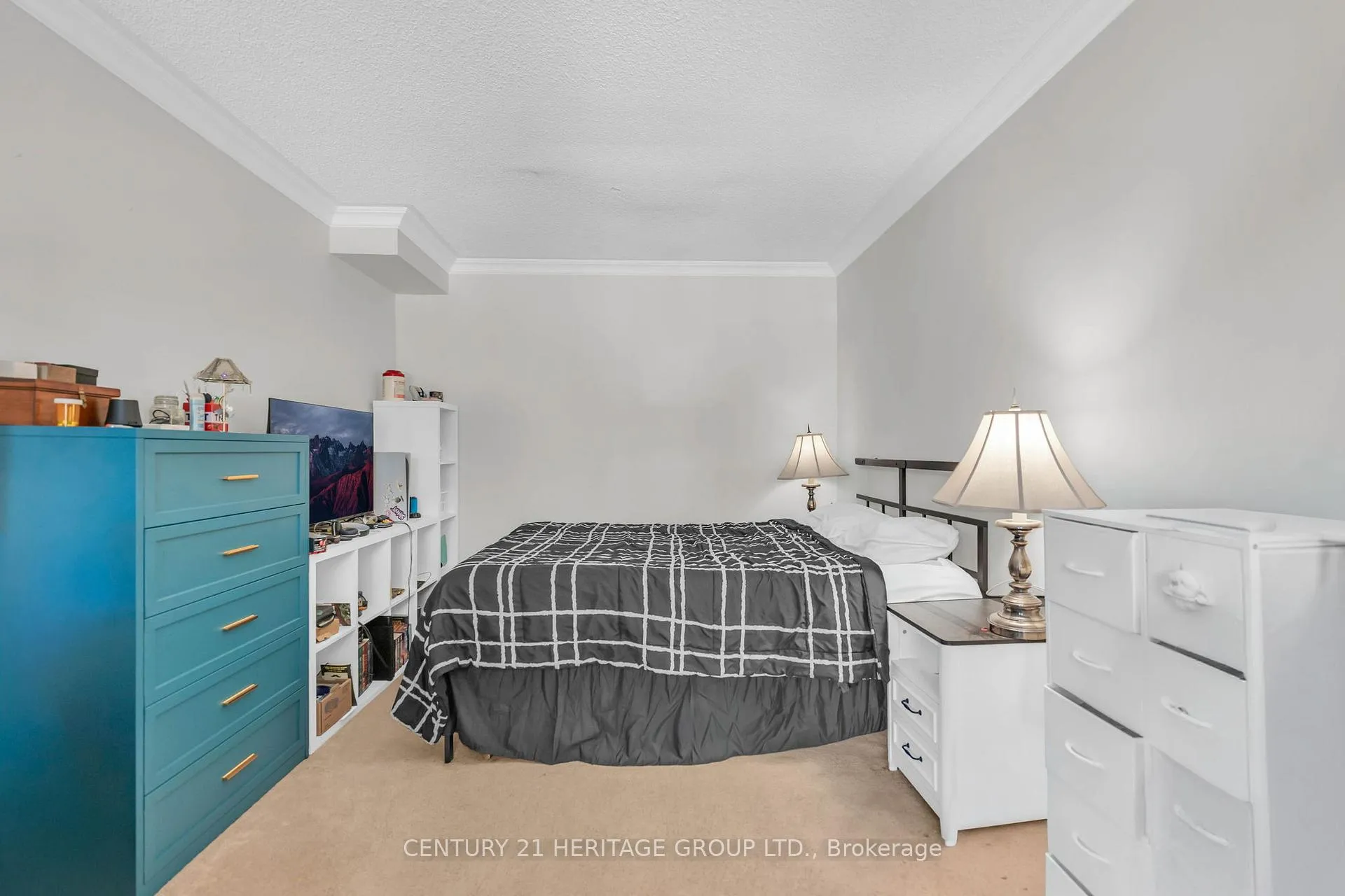 Photo 24 of 228 Billings Crescent, Newmarket, Bristol-London — HOMEH