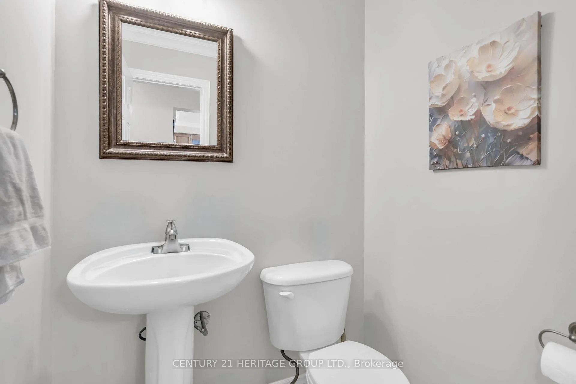 Photo 26 of 228 Billings Crescent, Newmarket, Bristol-London — HOMEH