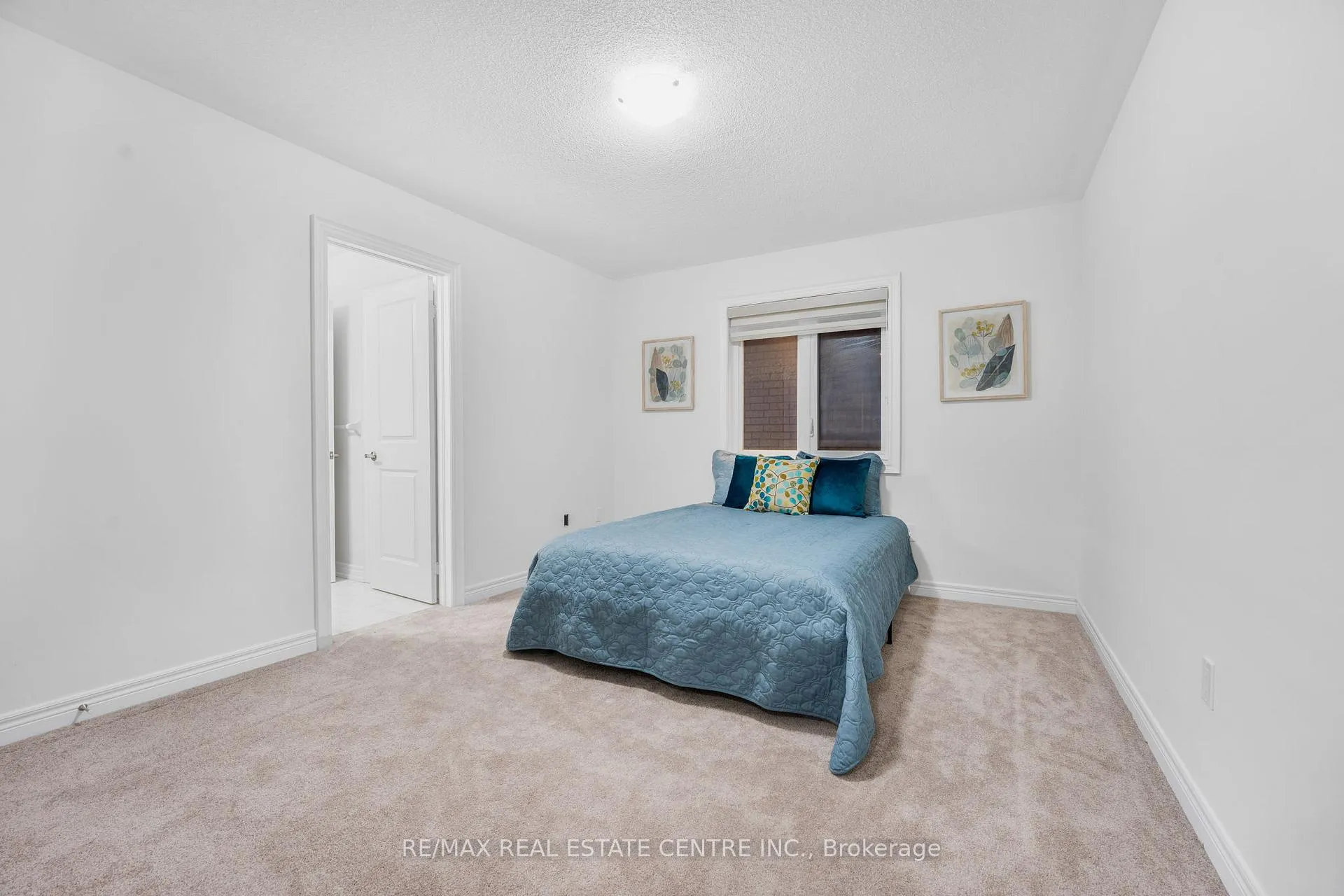 Photo 19 of 5 Forsyth Crescent E, Brampton, Credit Valley — HOMEH
