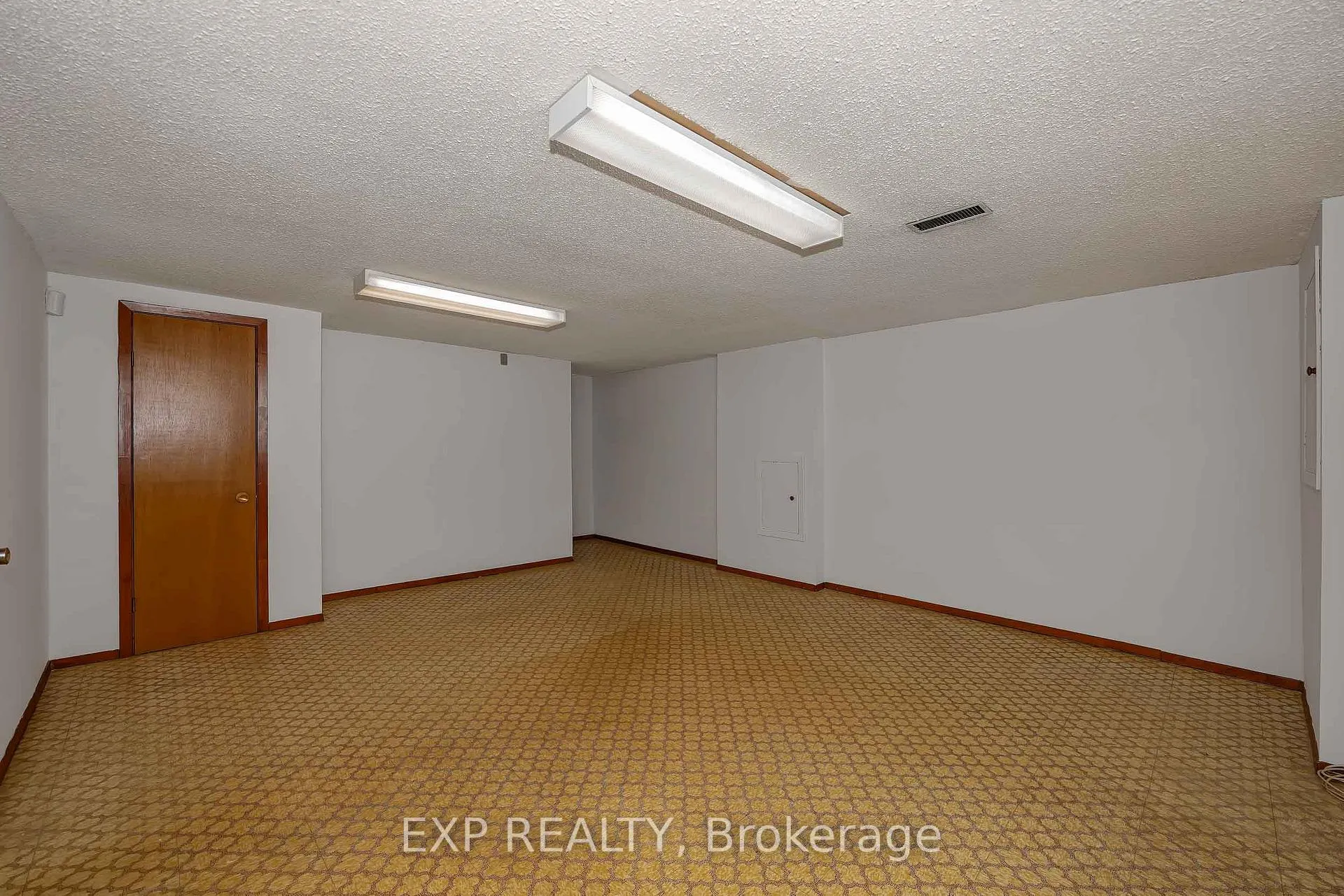 Photo 24 of 707 Roosevelt Avenue, Ottawa, Laurentianview — HOMEH
