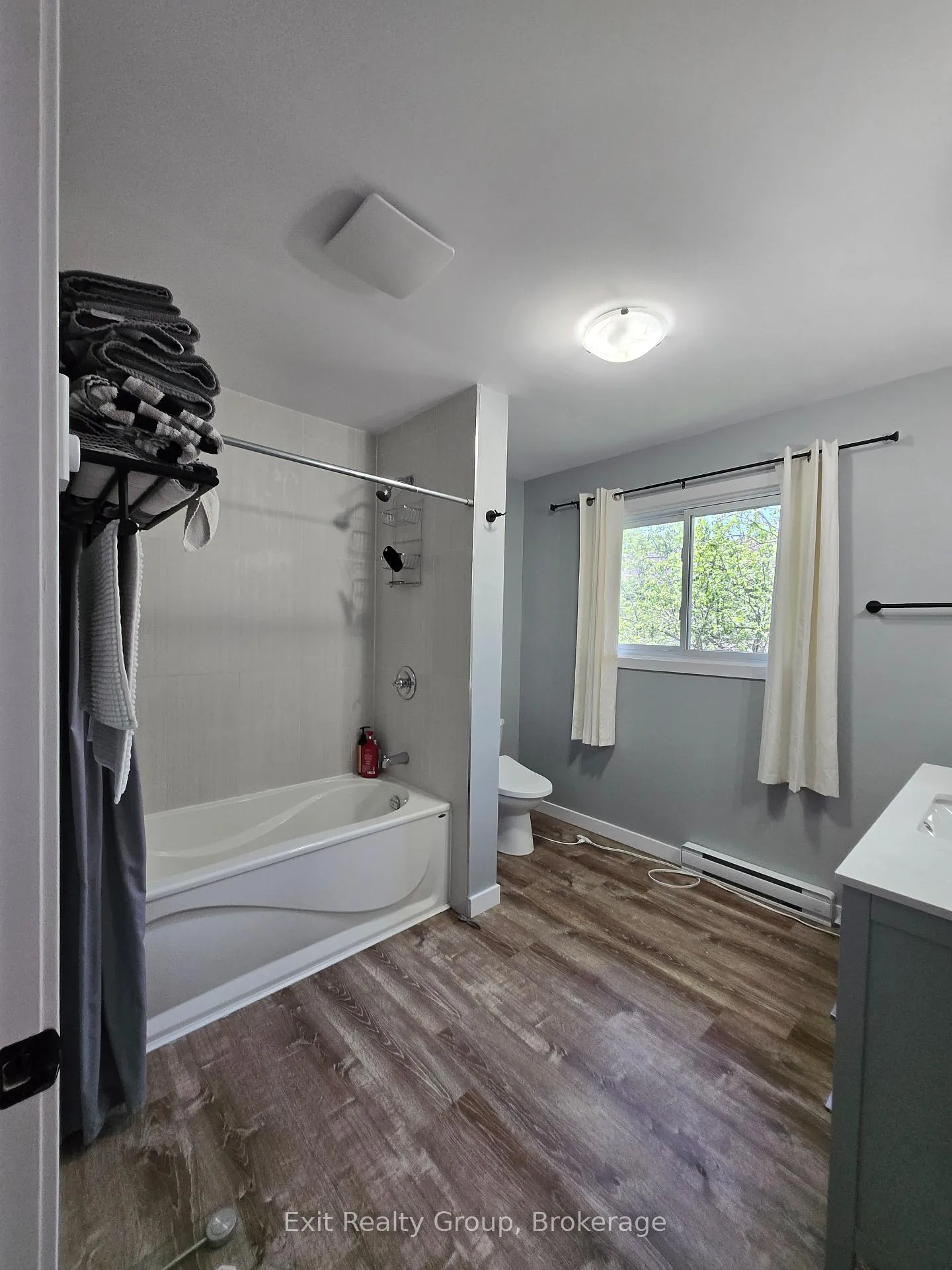 Photo 30 of 116 Nicholas Street, Quinte West, Trenton Ward — HOMEH