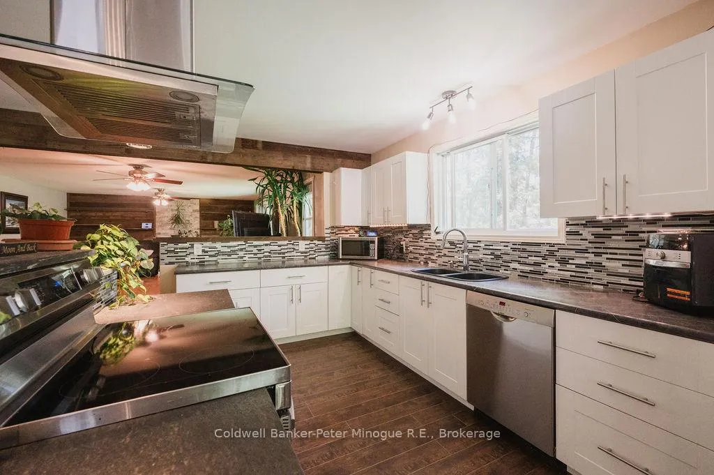 Photo 5 of 189 Pickerel Lake Road, Armour — HOMEH