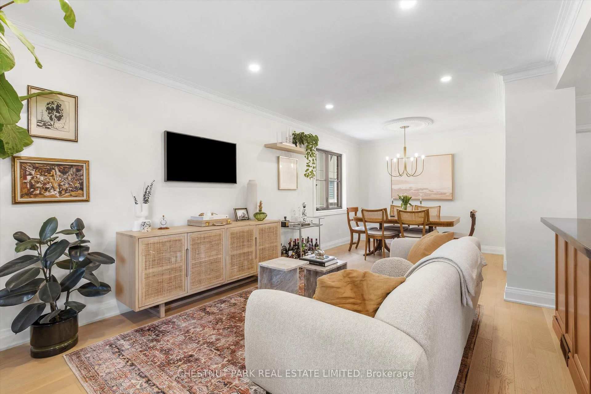 Photo 2 of 123 Wesley Street, Etobicoke, Stonegate-Queensway — HOMEH