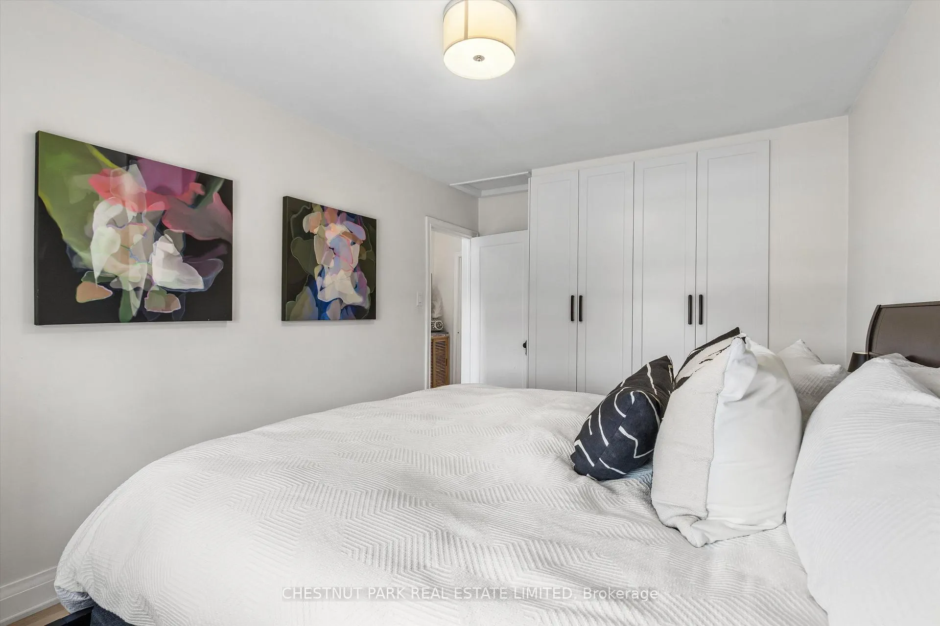 Photo 8 of 123 Wesley Street, Etobicoke, Stonegate-Queensway — HOMEH