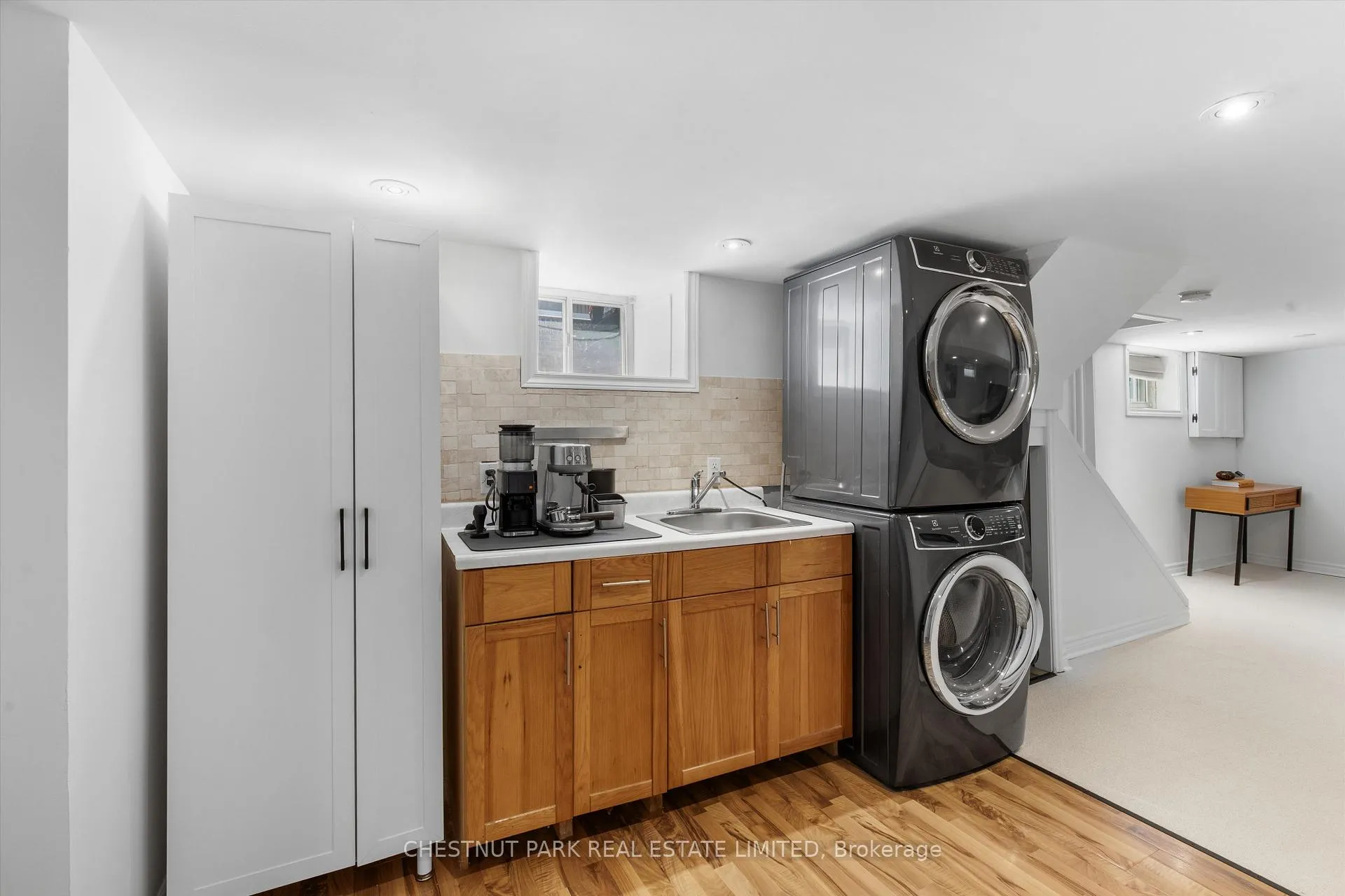 Photo 15 of 123 Wesley Street, Etobicoke, Stonegate-Queensway — HOMEH
