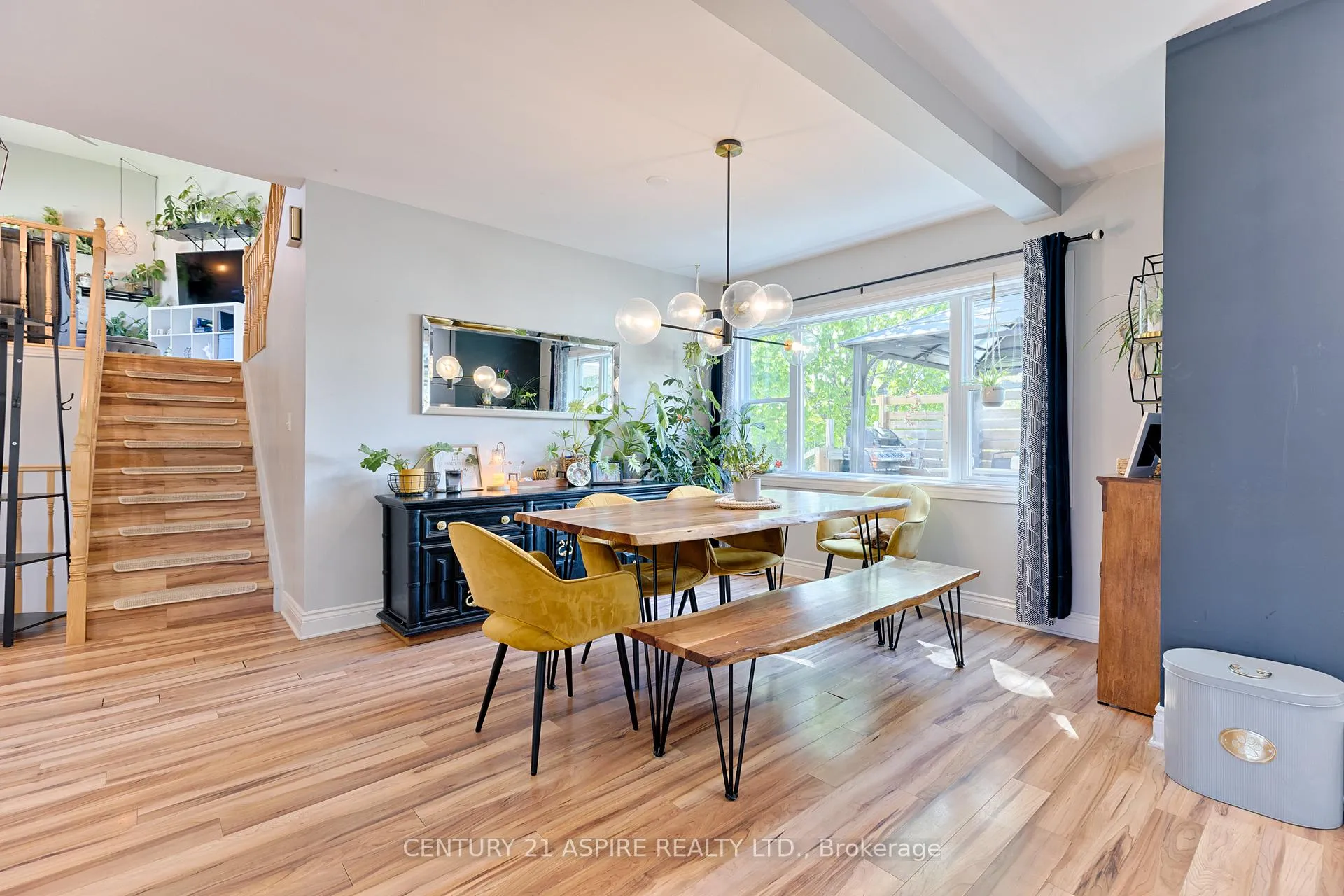 Photo 19 of 509 Roy Street E, Laurentian Valley — HOMEH