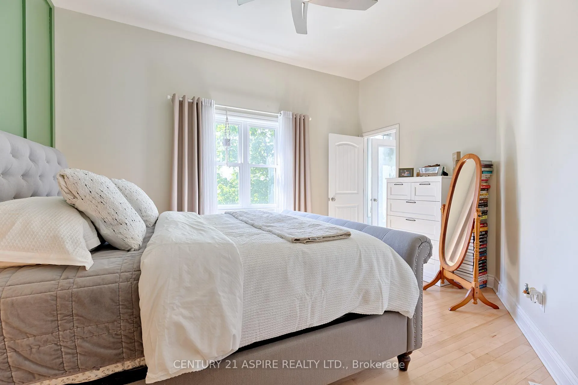 Photo 29 of 509 Roy Street E, Laurentian Valley — HOMEH