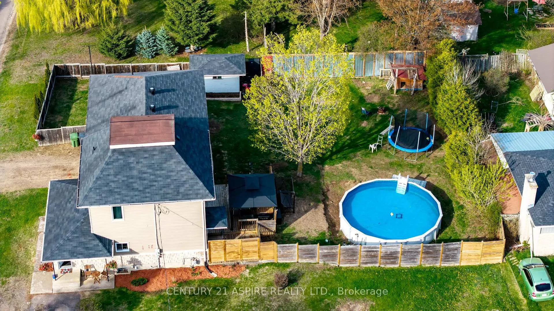 Photo 46 of 509 Roy Street E, Laurentian Valley — HOMEH
