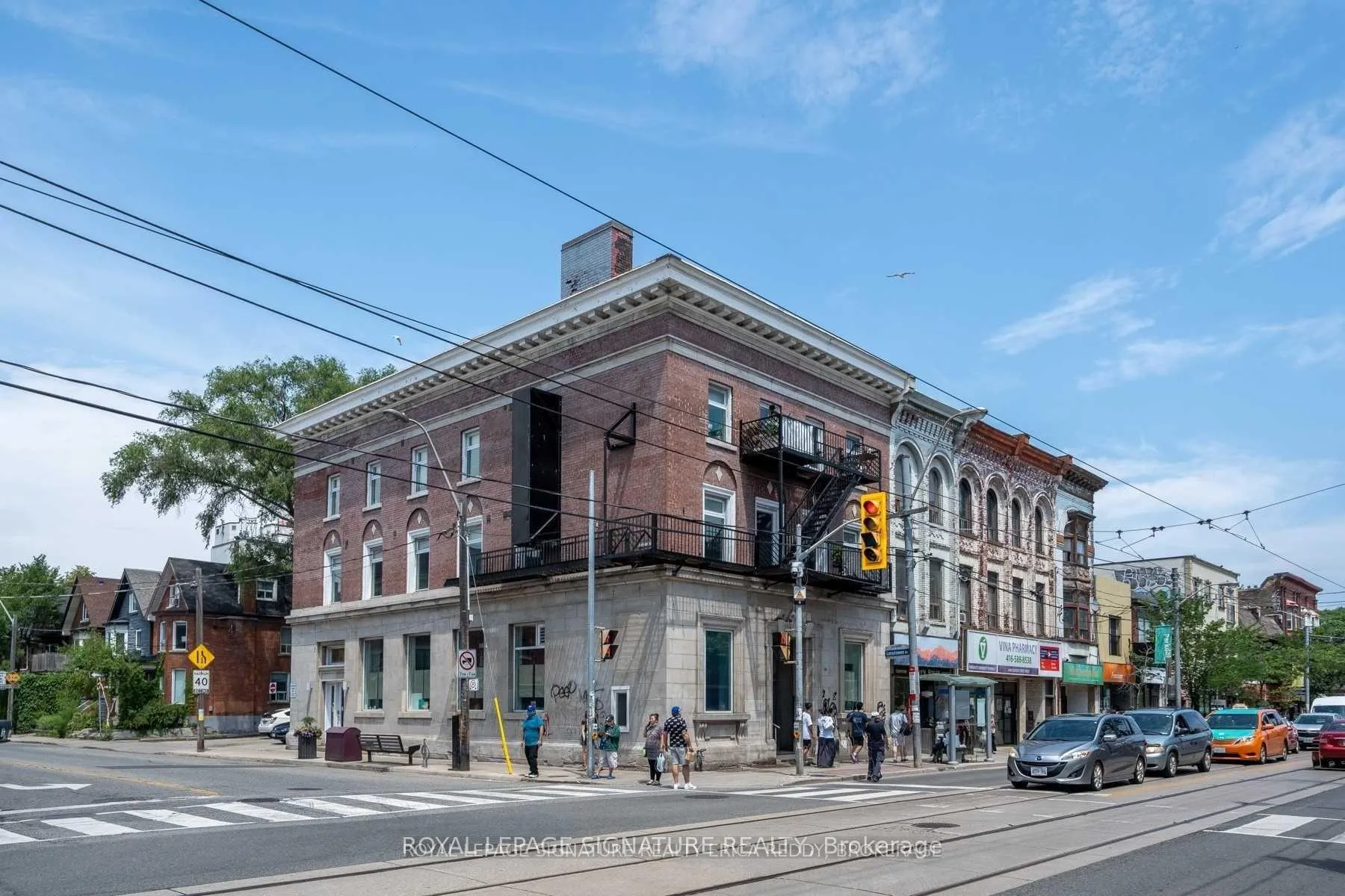 Photo 1 of Unit 2B, 1 Lansdowne Avenue, Toronto, Roncesvalles — HOMEH
