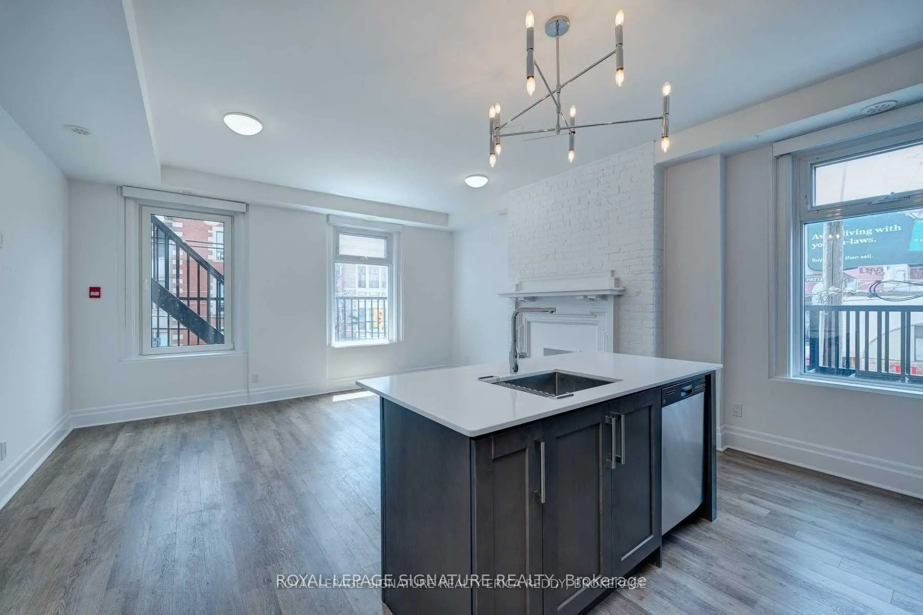 Photo 10 of Unit 2B, 1 Lansdowne Avenue, Toronto, Roncesvalles — HOMEH