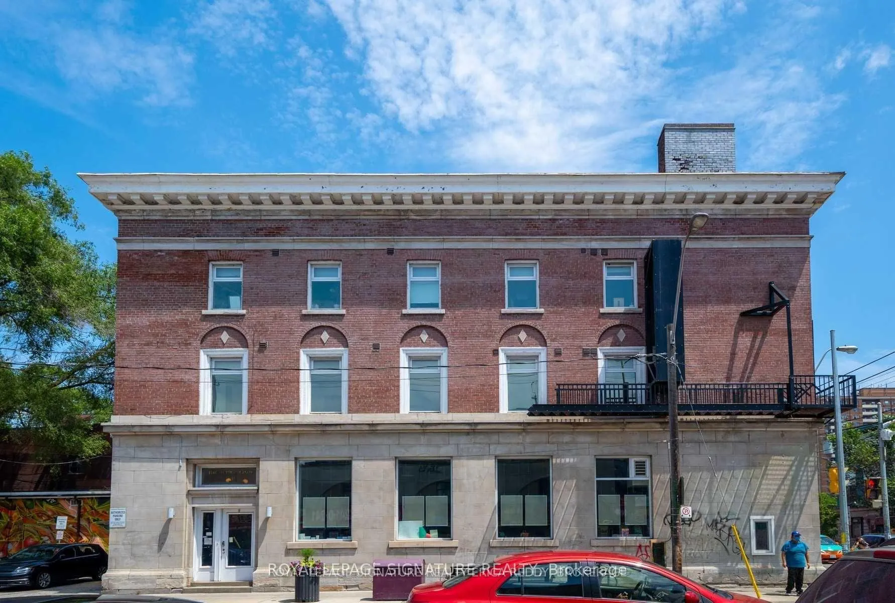 Photo 19 of Unit 2B, 1 Lansdowne Avenue, Toronto, Roncesvalles — HOMEH