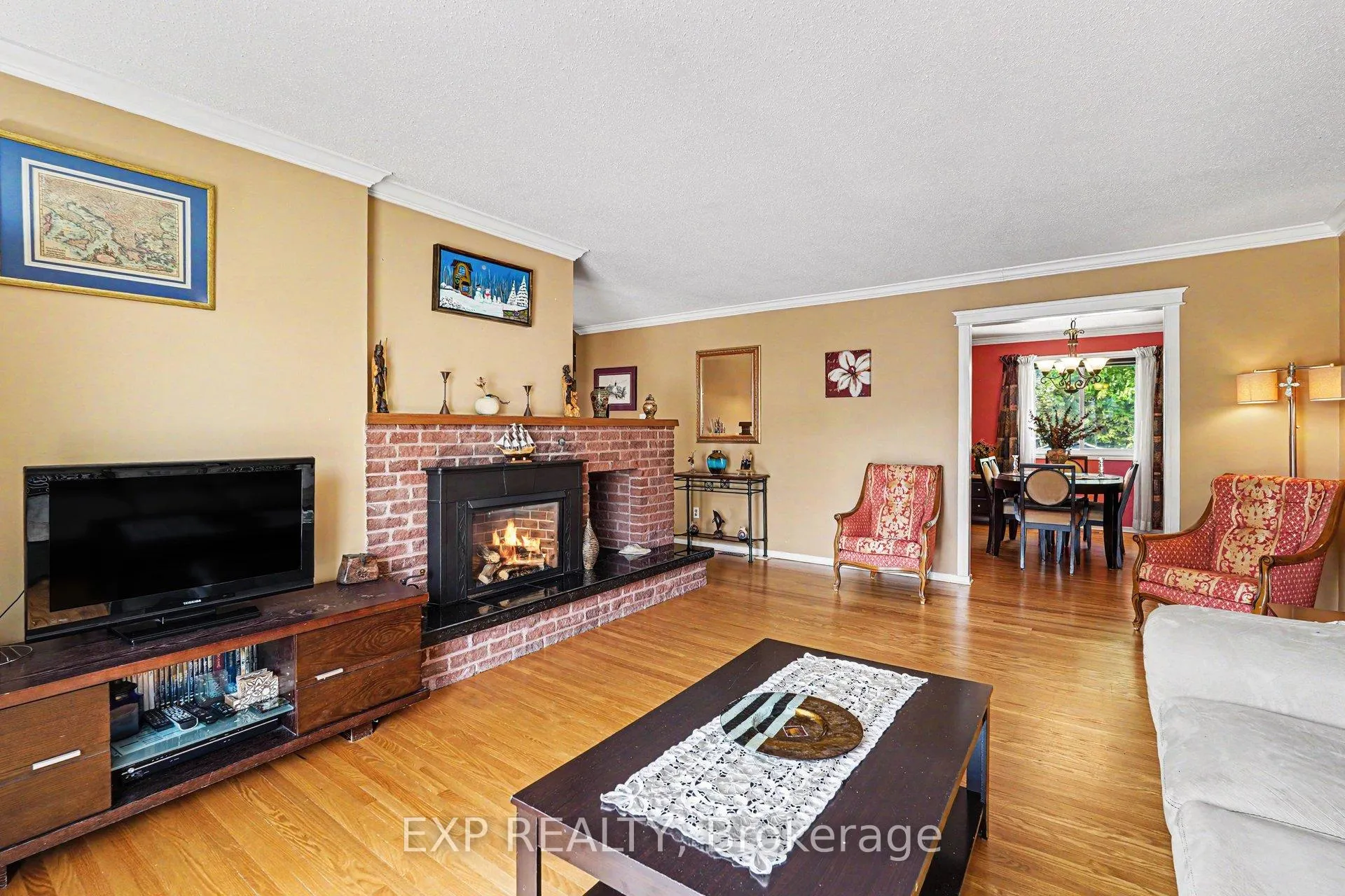 Photo 9 of 47 Langholm Crescent, Ottawa, Barrhaven - Pheasant Run — HOMEH