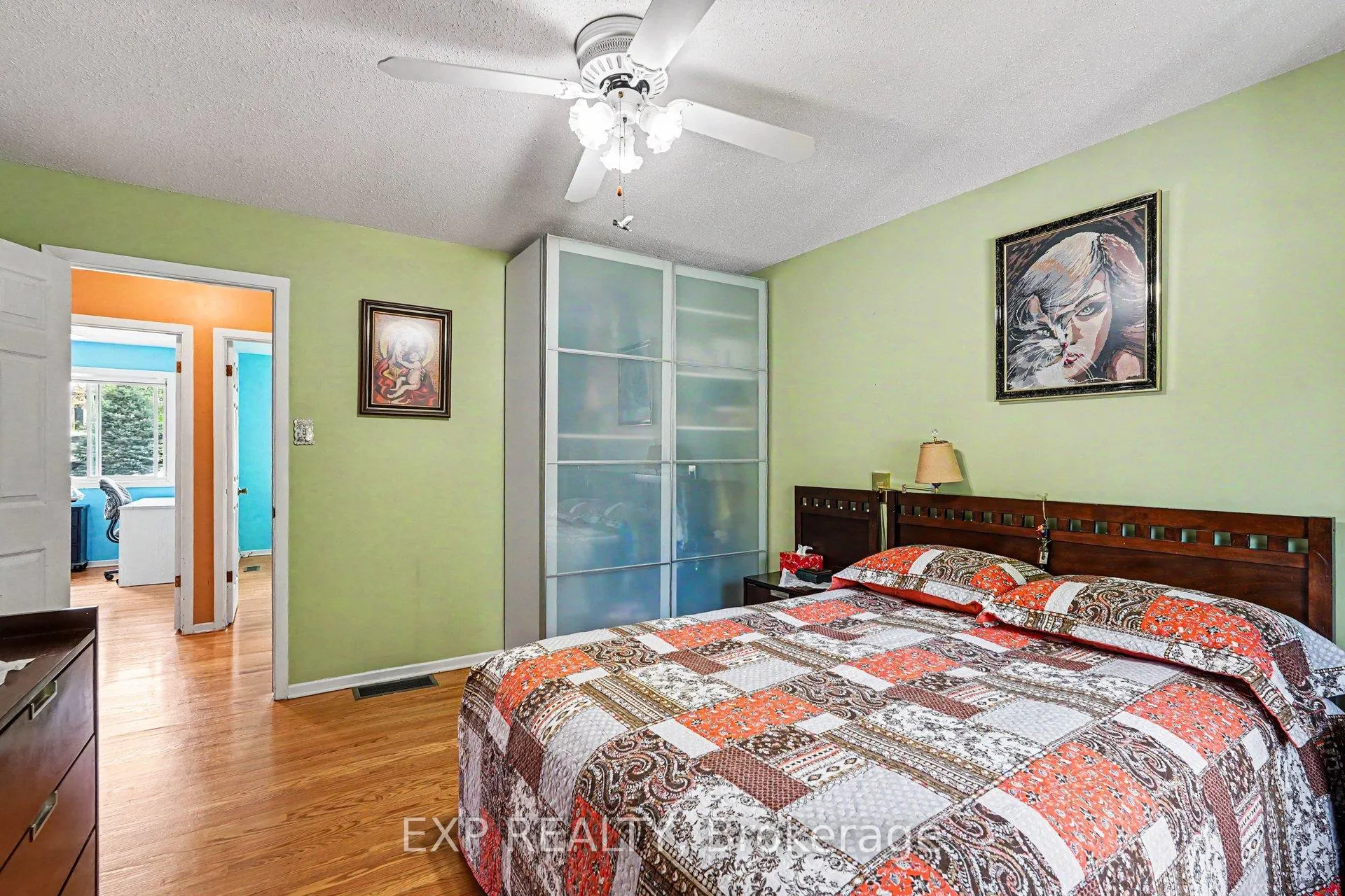 Photo 22 of 47 Langholm Crescent, Ottawa, Barrhaven - Pheasant Run — HOMEH