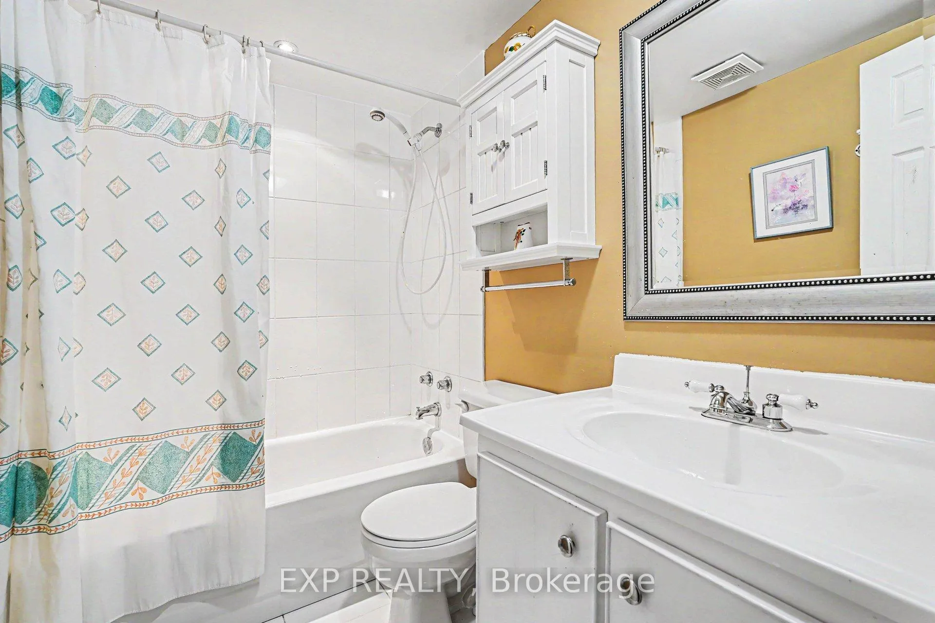 Photo 23 of 47 Langholm Crescent, Ottawa, Barrhaven - Pheasant Run — HOMEH