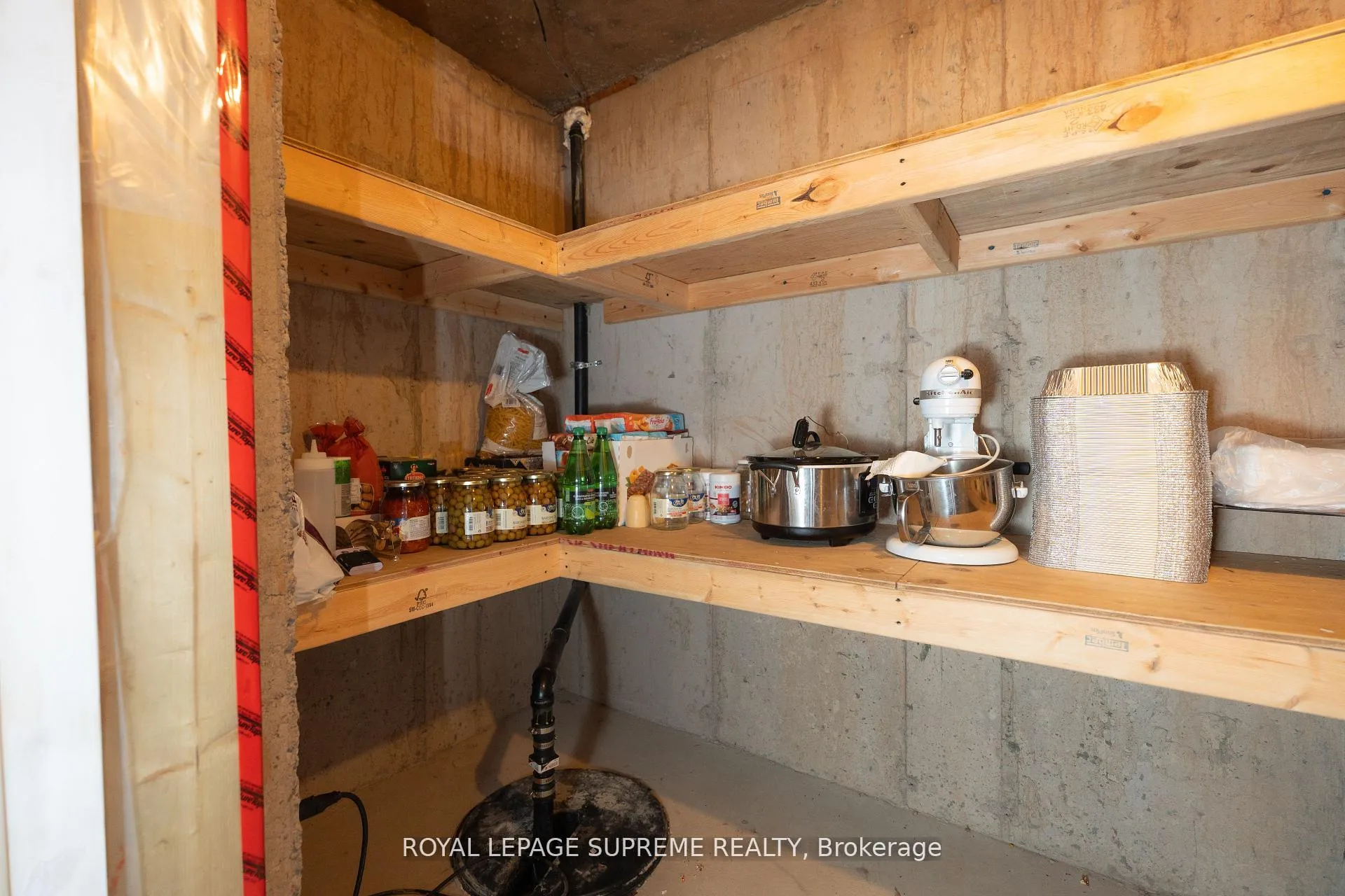 Photo 30 of 31 1/2 Thorold Road E, Welland, Prince Charles — HOMEH