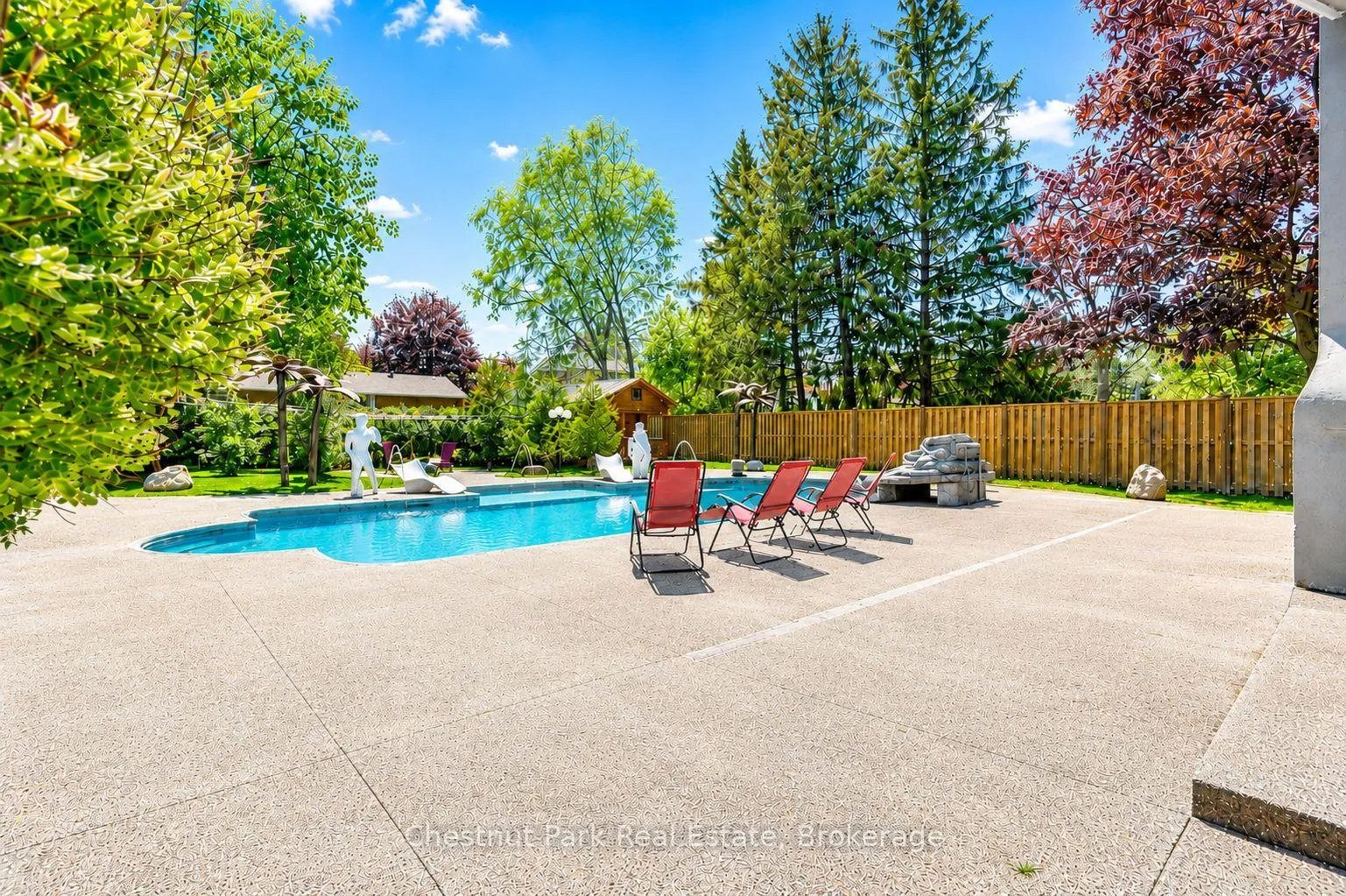 Photo 47 of 1663 5th Avenue E, Owen Sound — HOMEH