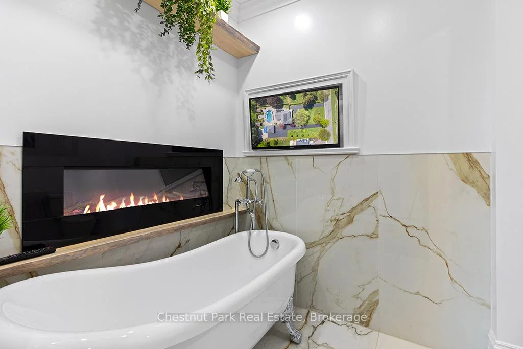 Photo 25 of 1663 5th Avenue E, Owen Sound — HOMEH