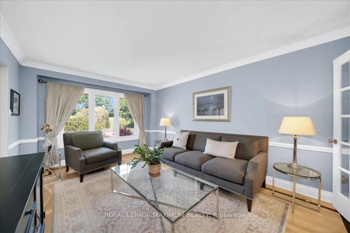 Photo 8 of 62 Montgomery Court, Markham, Buttonville — HOMEH