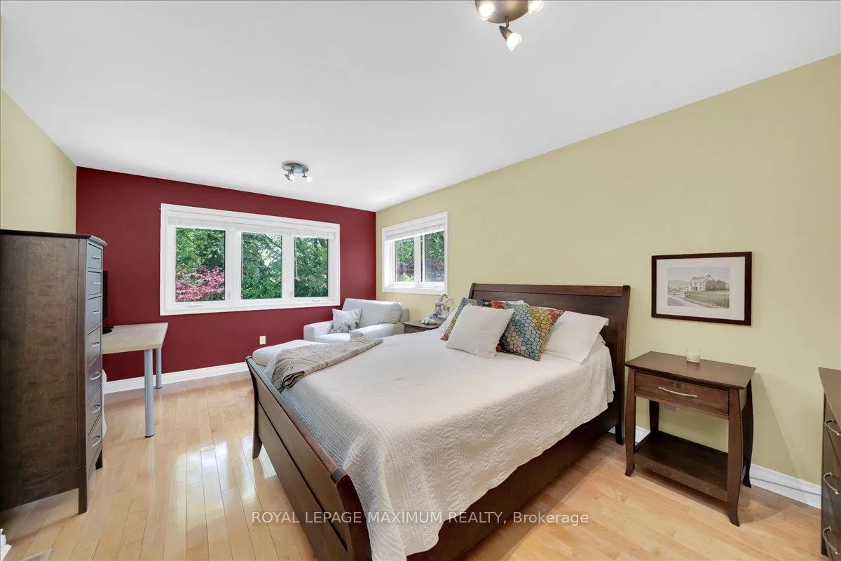 Photo 33 of 62 Montgomery Court, Markham, Buttonville — HOMEH