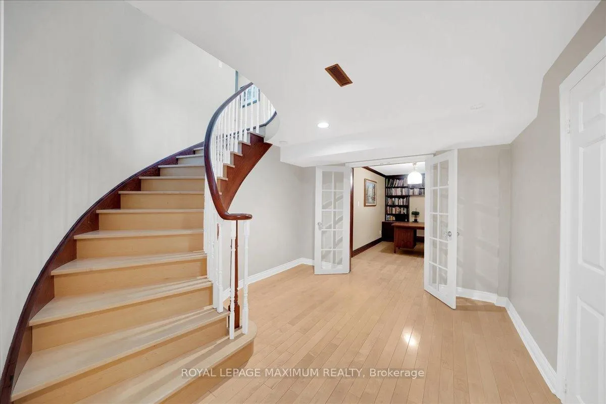 Photo 39 of 62 Montgomery Court, Markham, Buttonville — HOMEH
