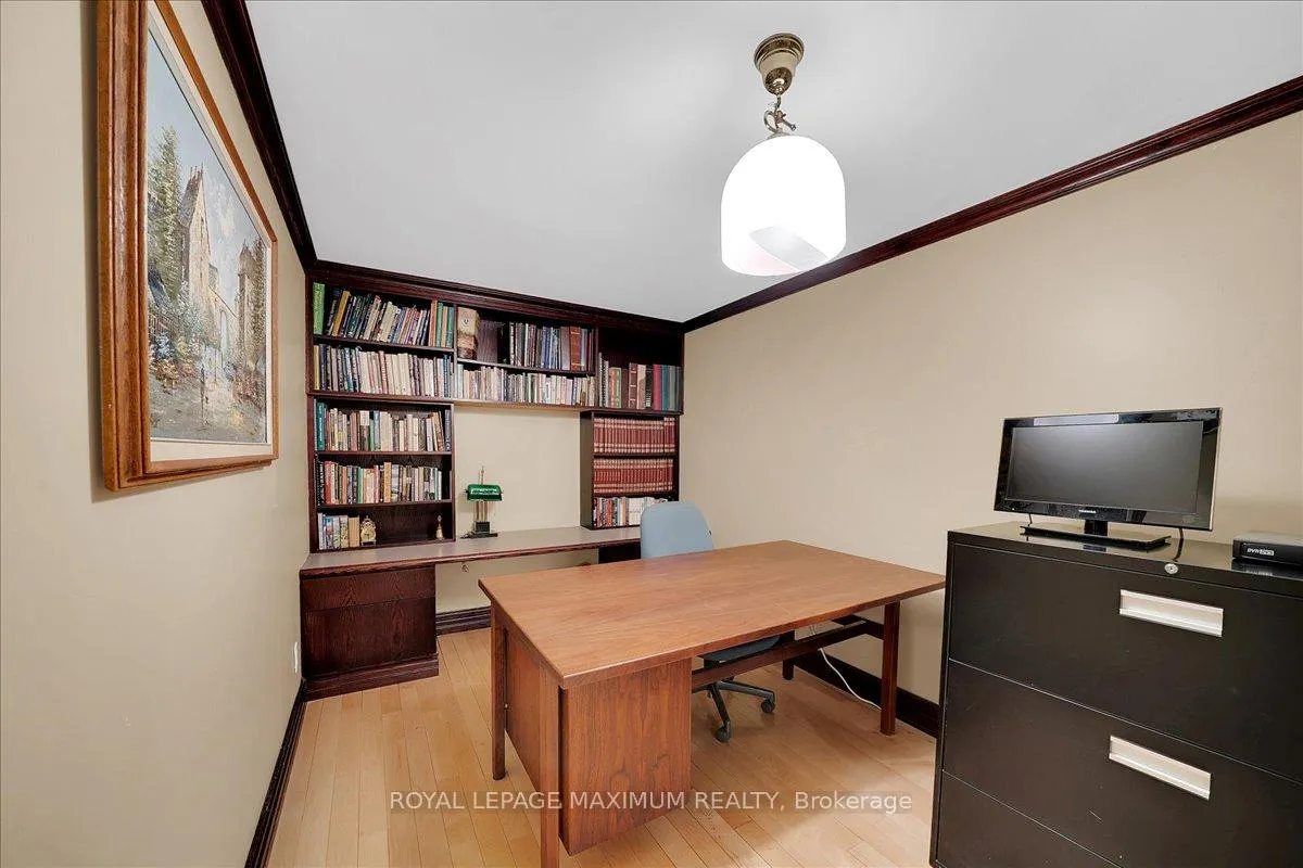 Photo 40 of 62 Montgomery Court, Markham, Buttonville — HOMEH