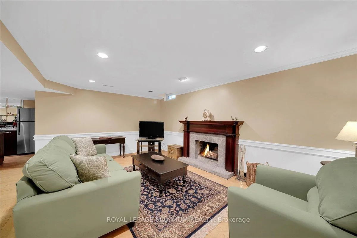Photo 41 of 62 Montgomery Court, Markham, Buttonville — HOMEH