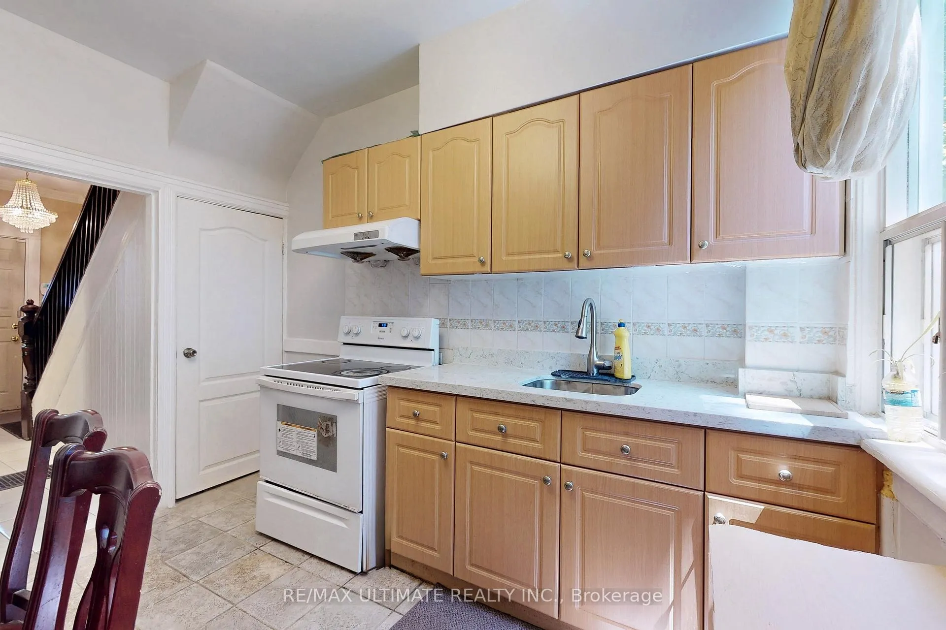 Photo 5 of 1299 Dundas Street E, Toronto, South Riverdale — HOMEH